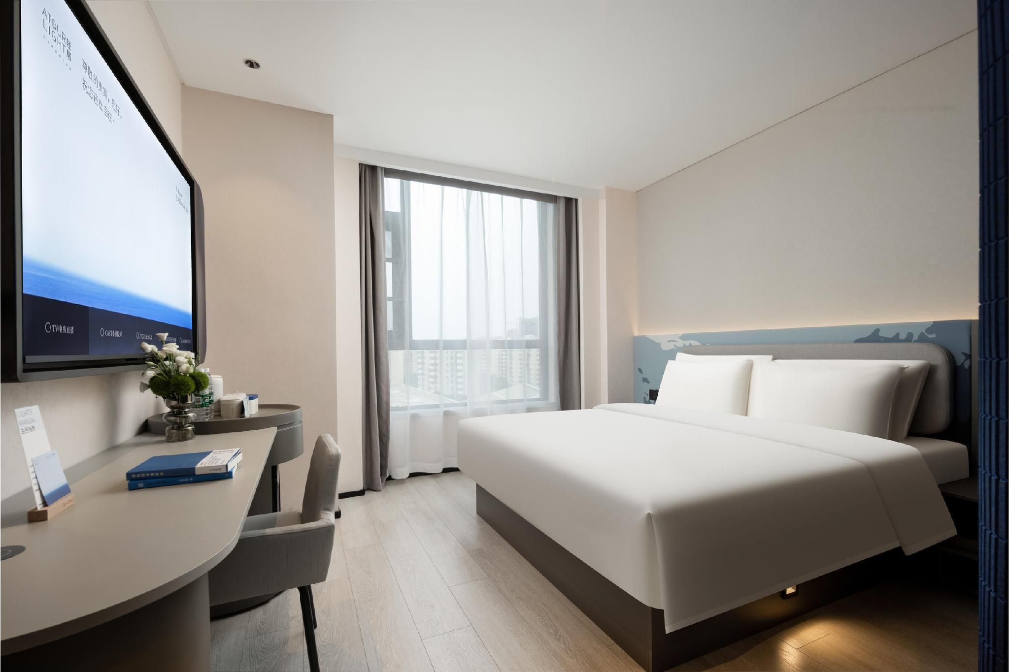 Comfort Queen Room