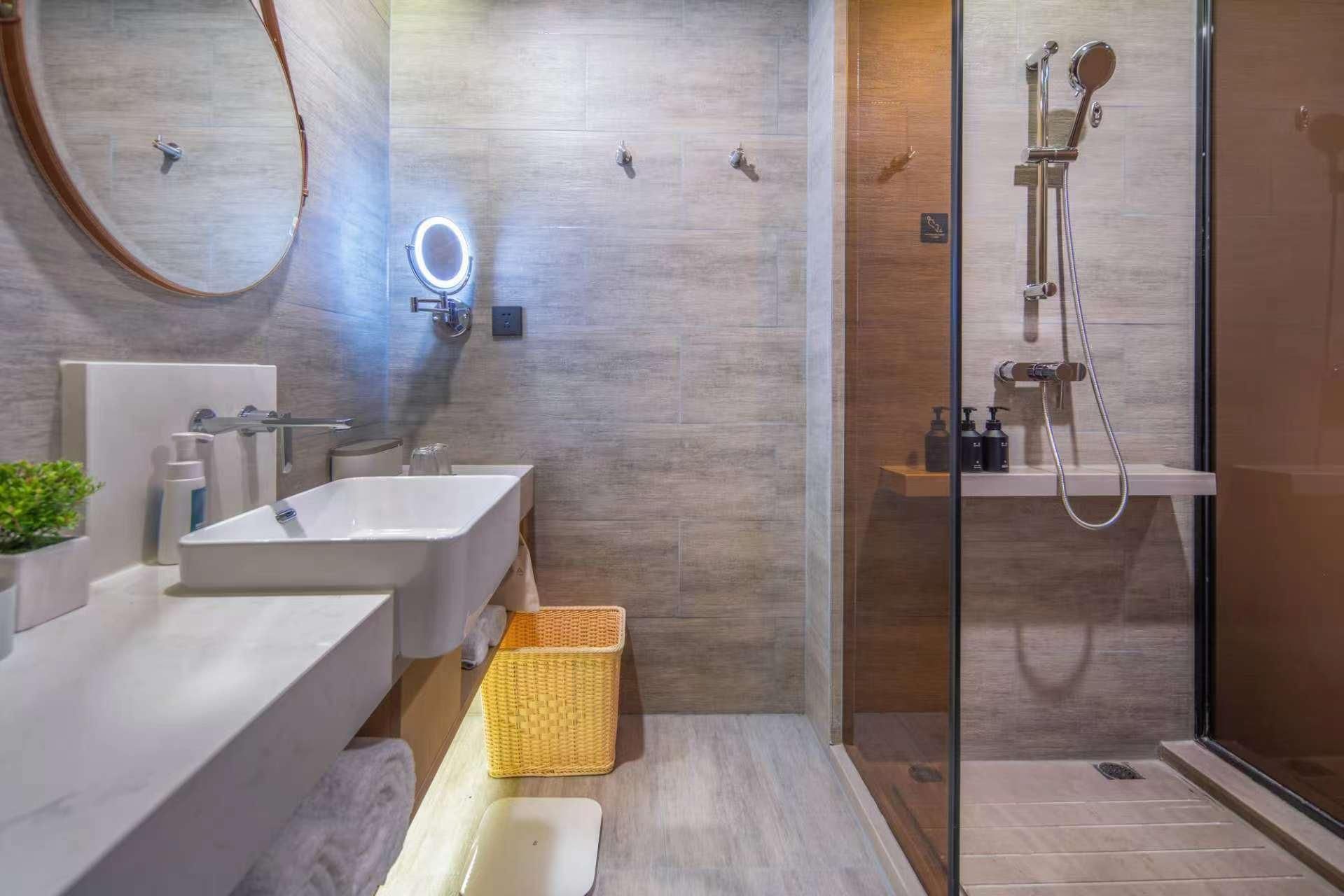 Executive Courtyard Queen