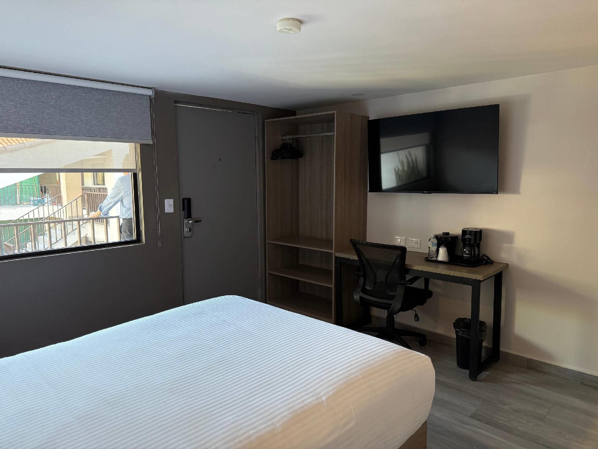 2 Double Beds, Nonsmoking, Accessible