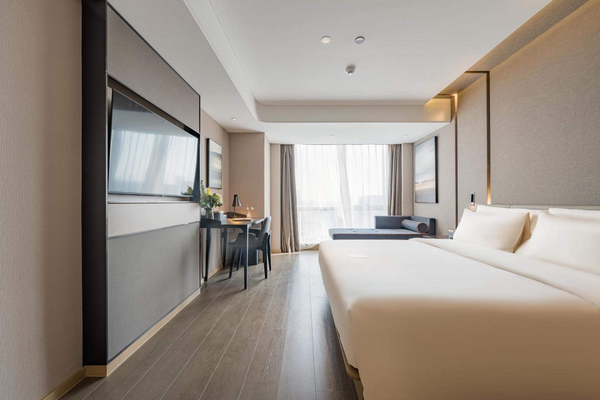 Executive room, Guest room, 1 Queen