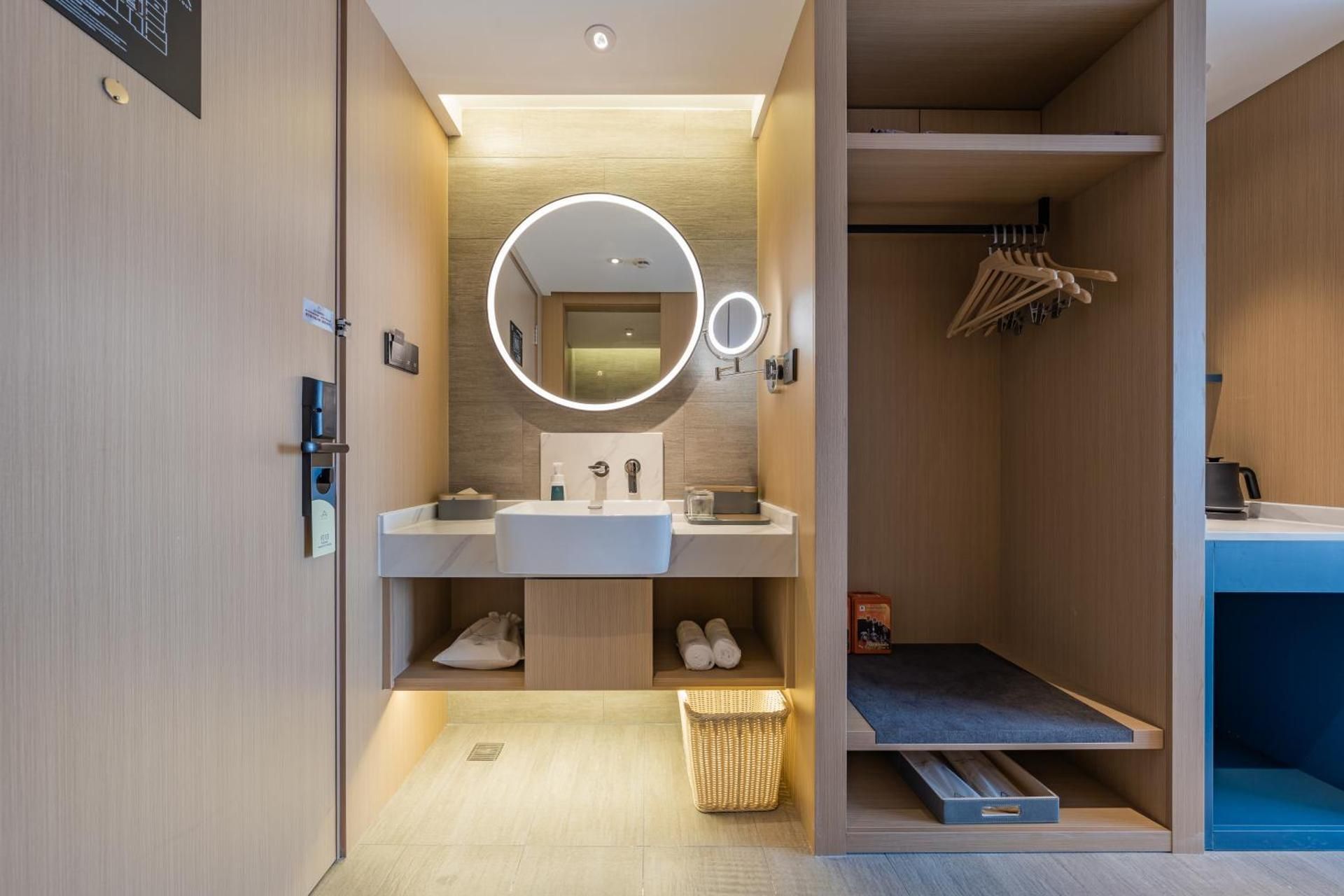 Executive room, Guest room, 1 Queen