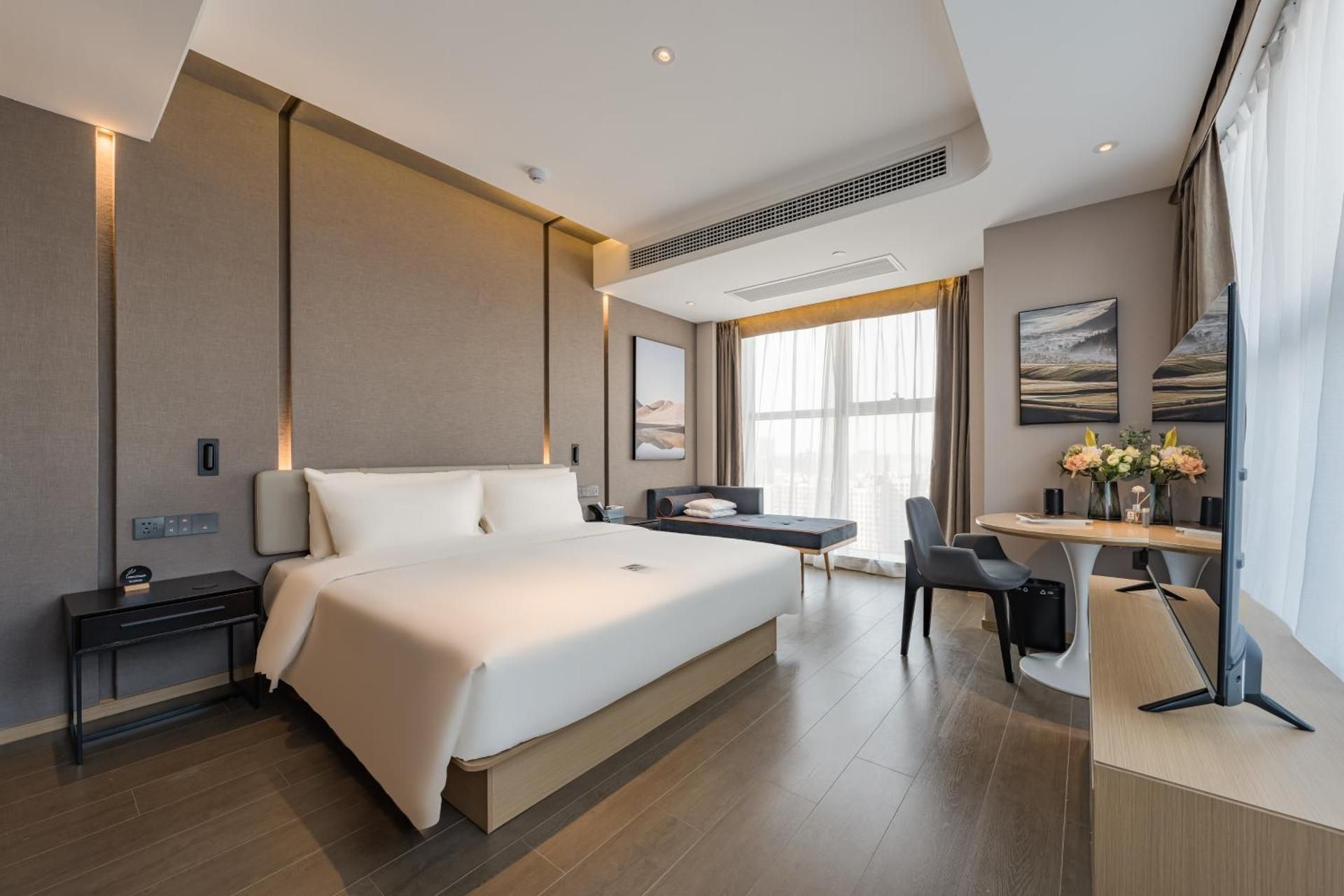 Deluxe Double Room with City View