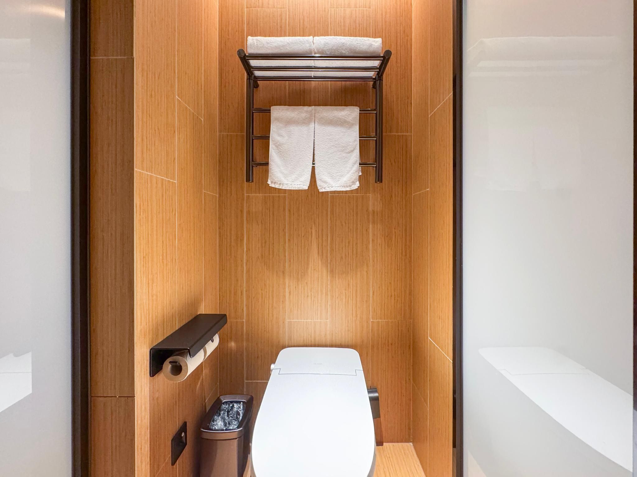 Huazhu - Deluxe Bed Room