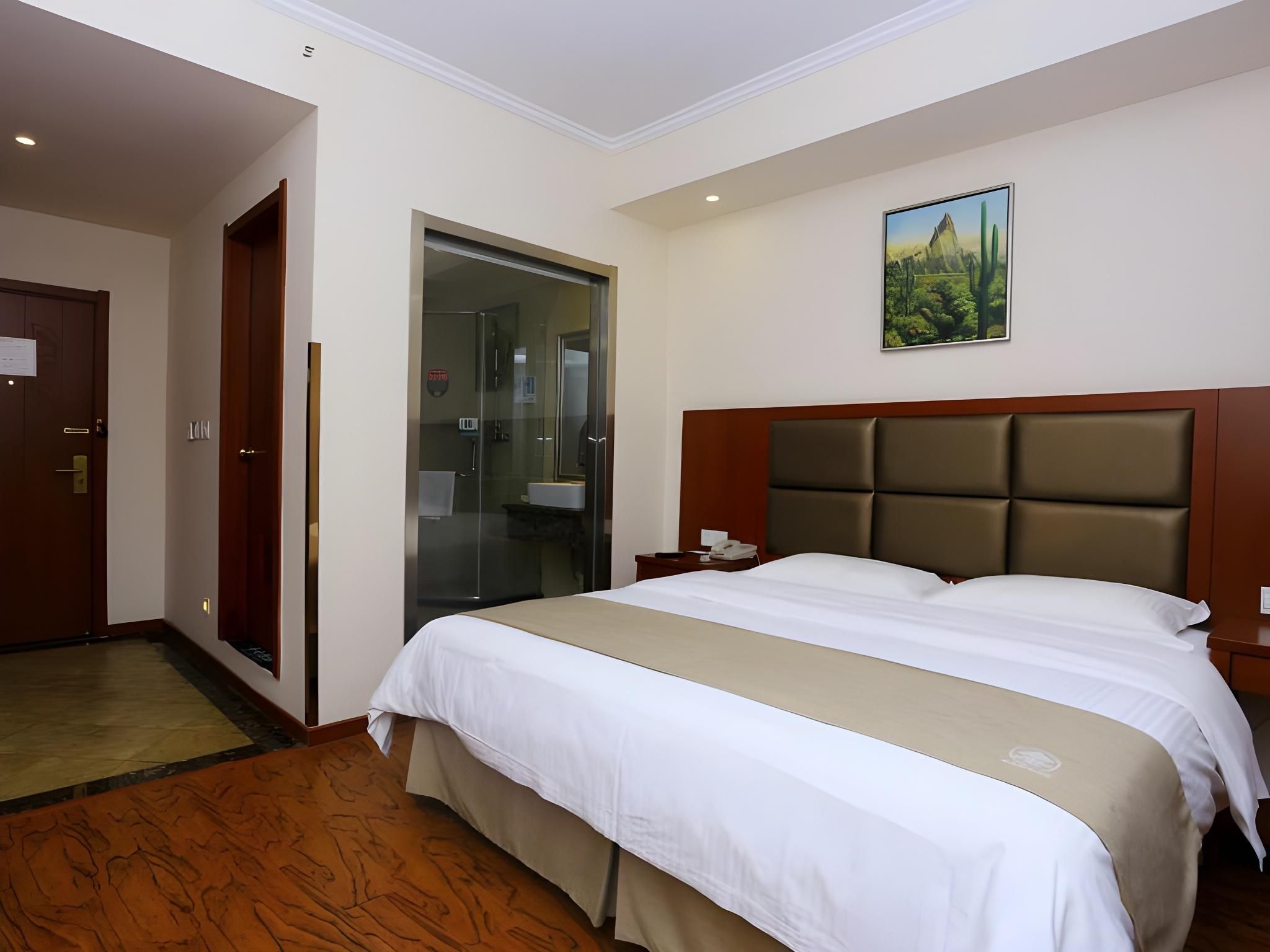 GTR - Guest Room with One 1.8M Bed