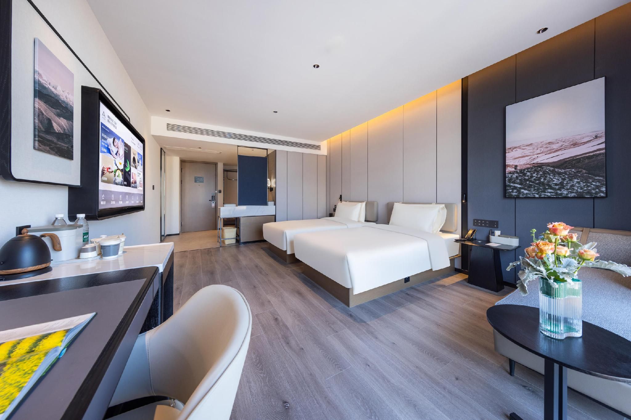 Atour - Executive Twin Room with City View