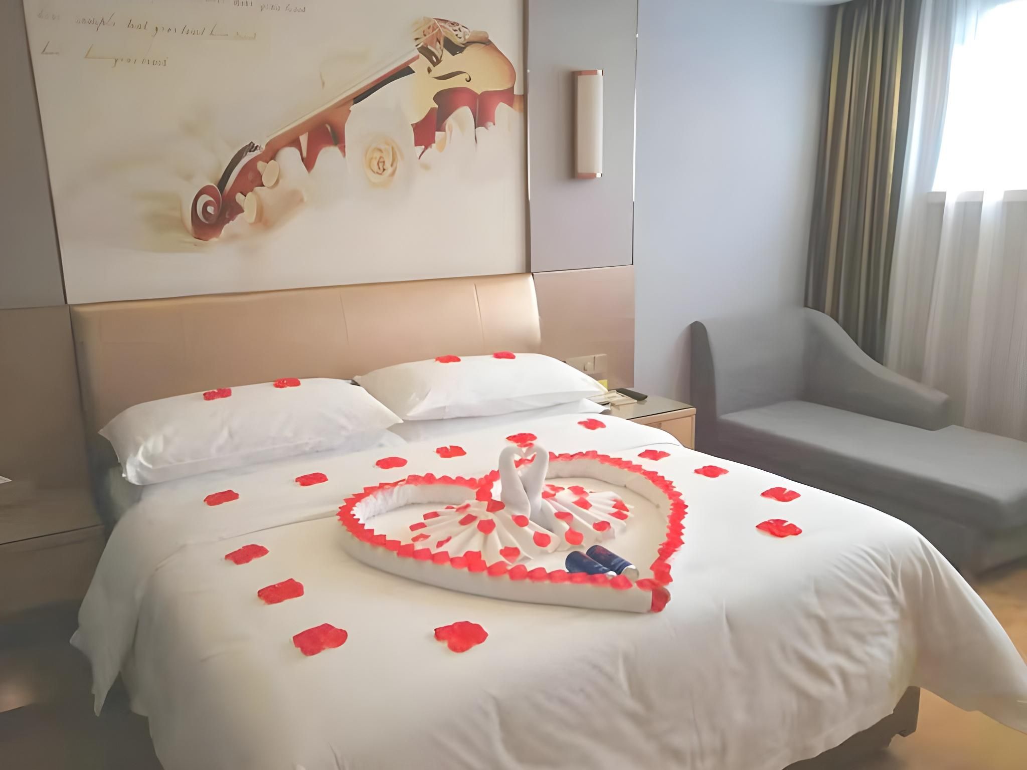 Vienna - Romance Themed Bed Room