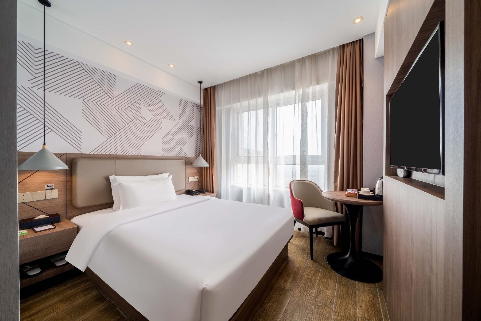 Comfort Room with Single Bed