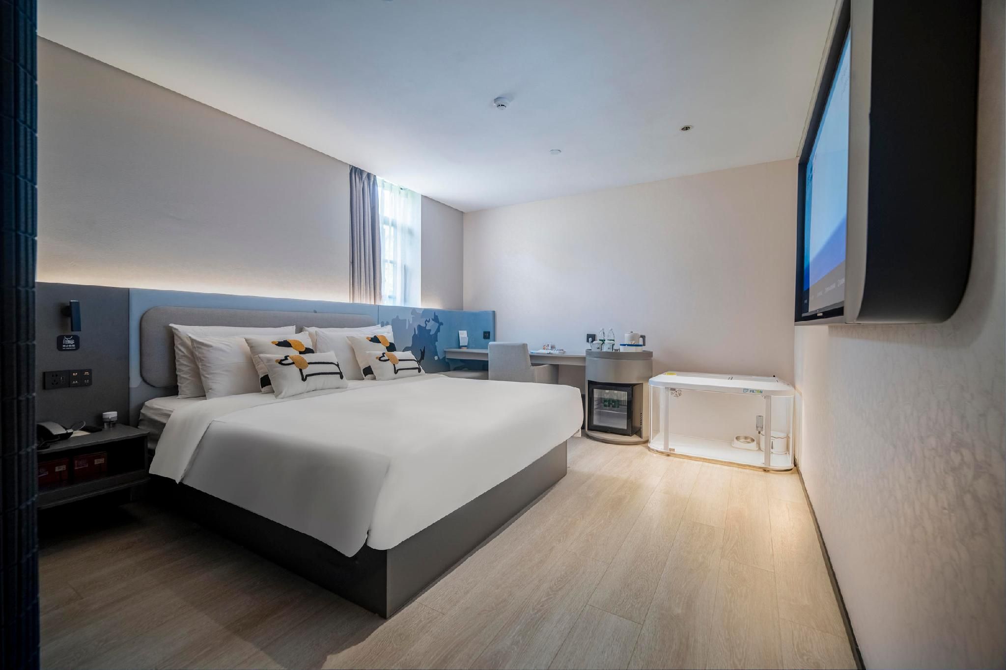 Pet Friendly - Dog Theme Room