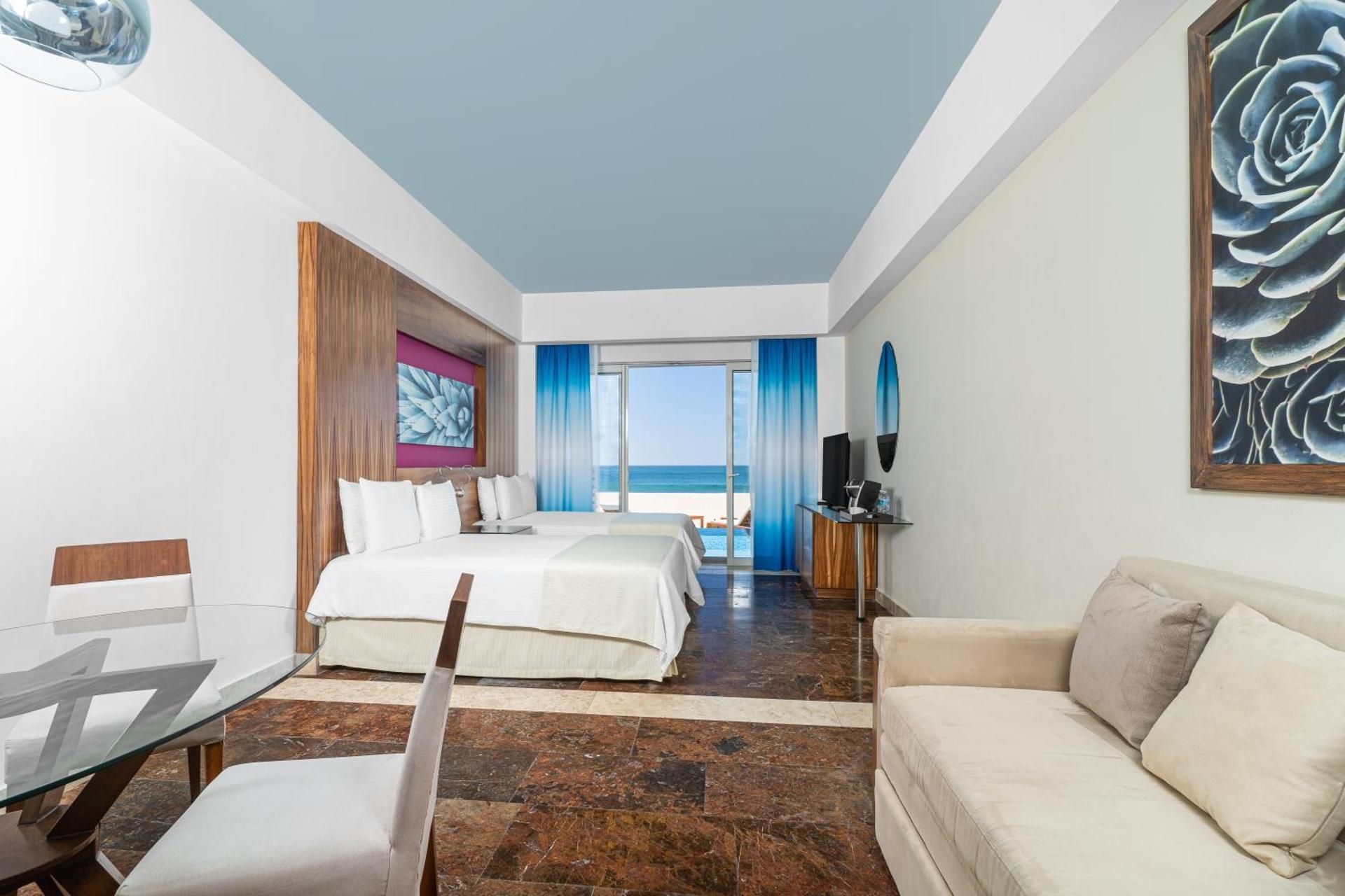 altitude junior suite swimout ocean front double