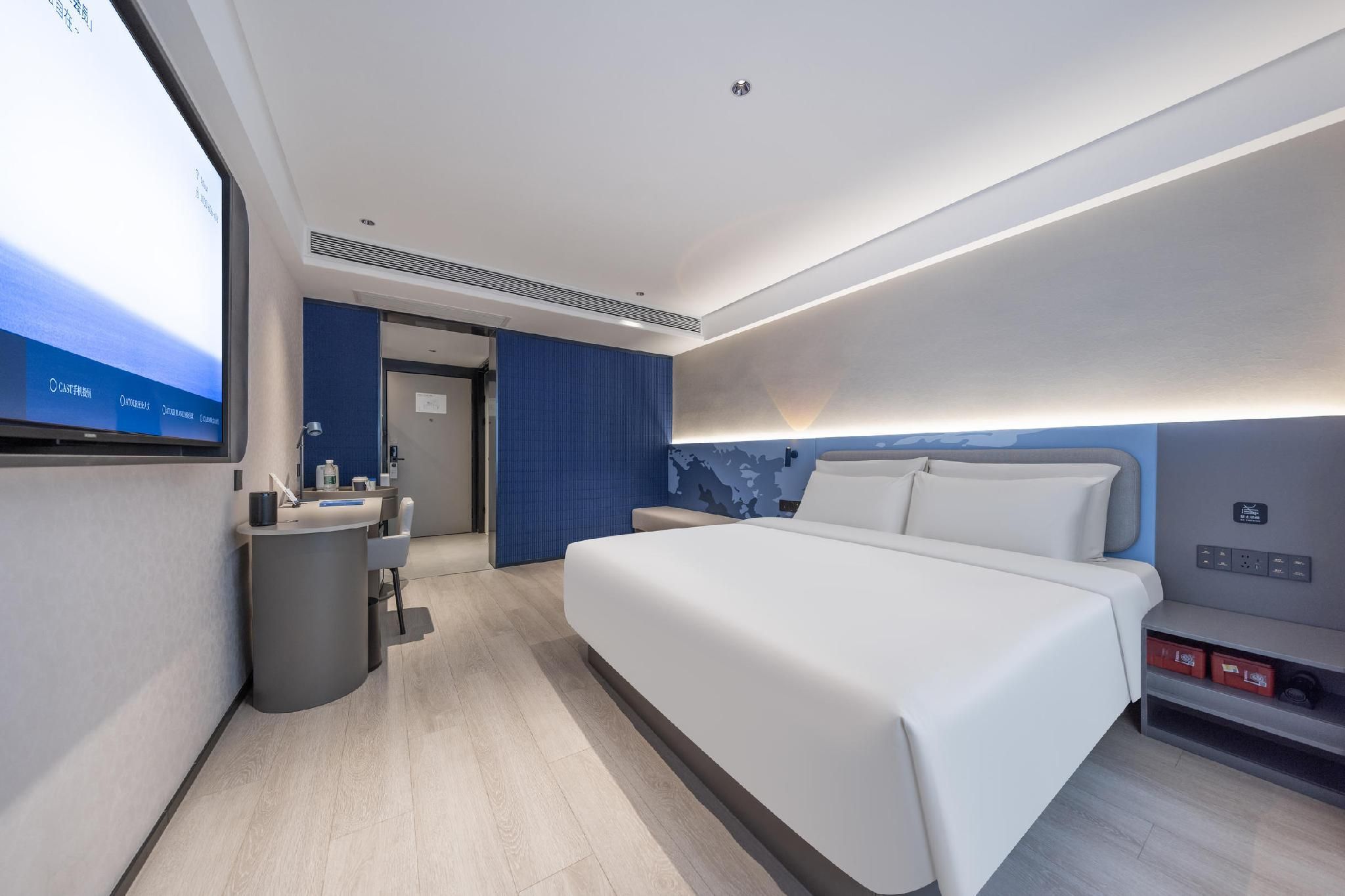 Comfort Queen Room