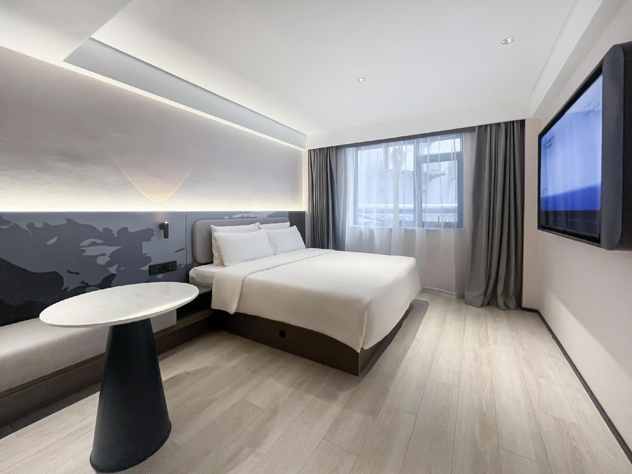 Select Suite