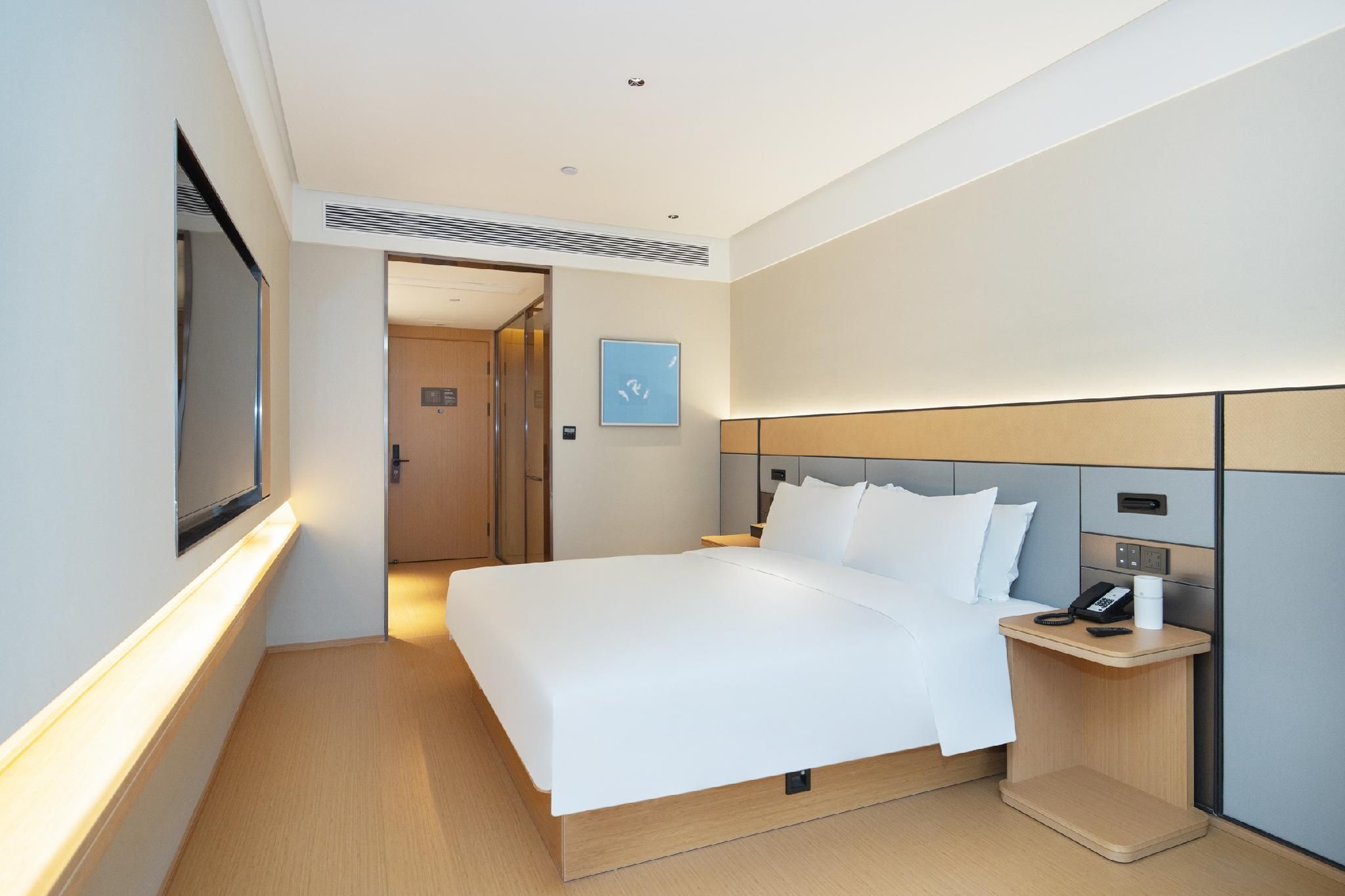 Huazhu - Business Bed Room