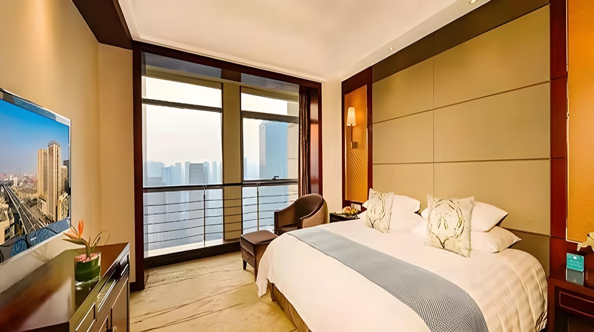 Deluxe Suite - Non-Smoking