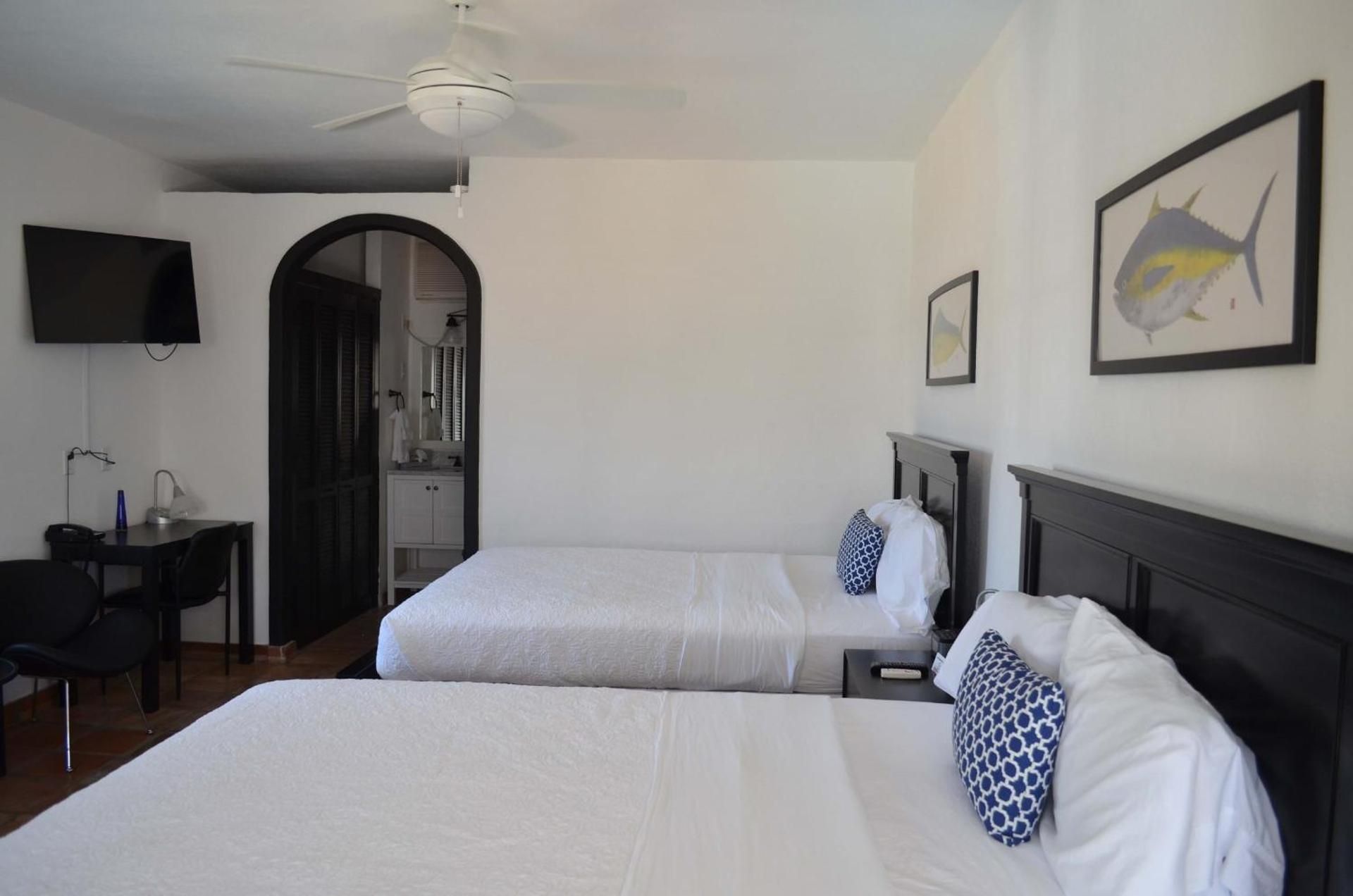 Pool Deck Guest Room 