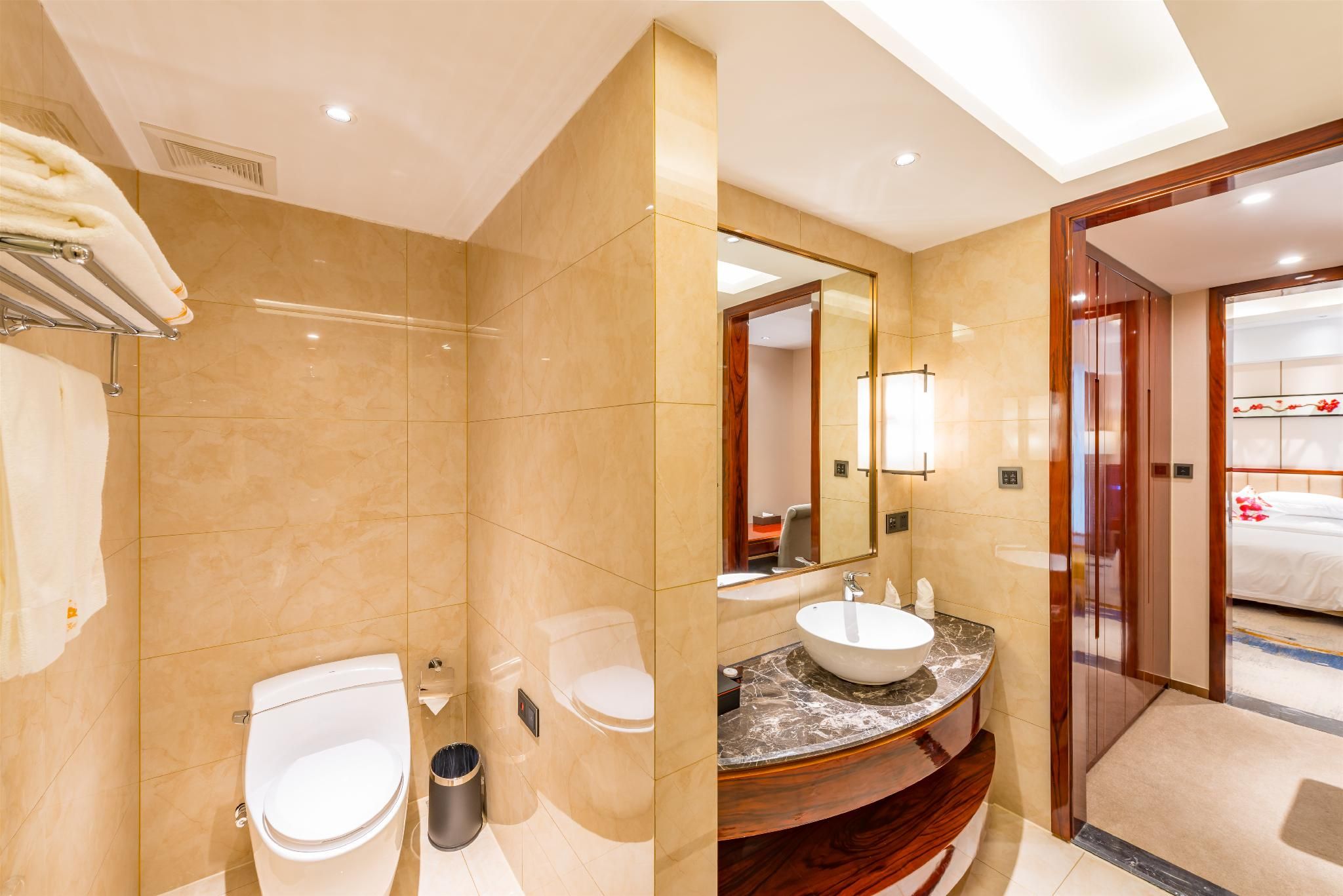 Leisure Suite