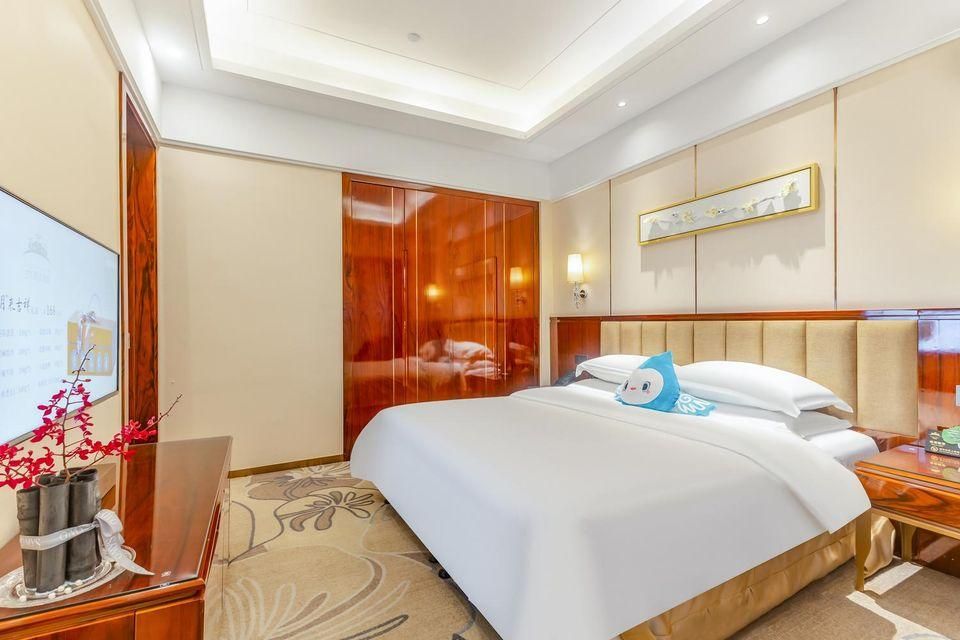 Rezen Premier Suite