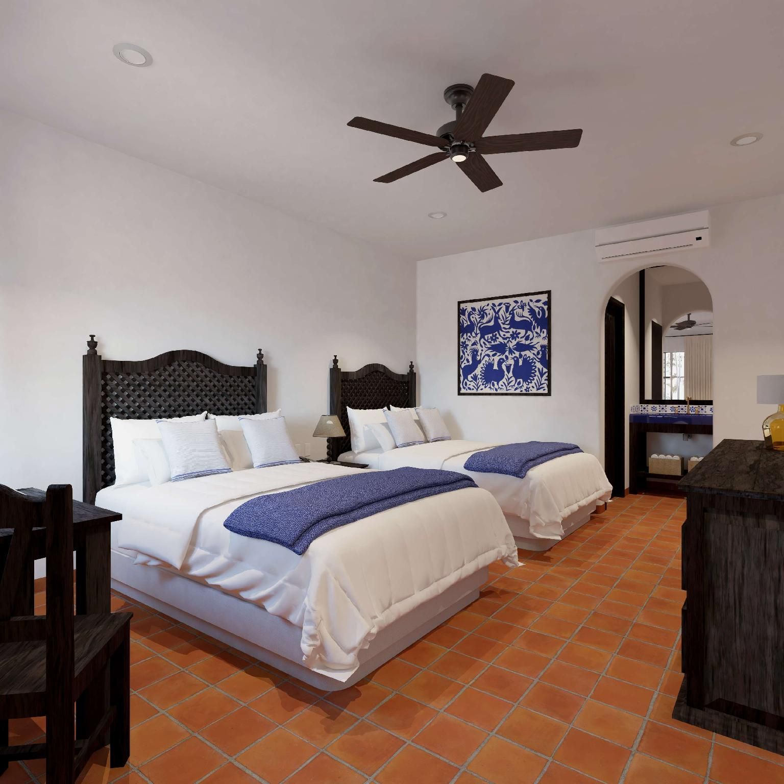 2 Full-Size Beds Guestroom