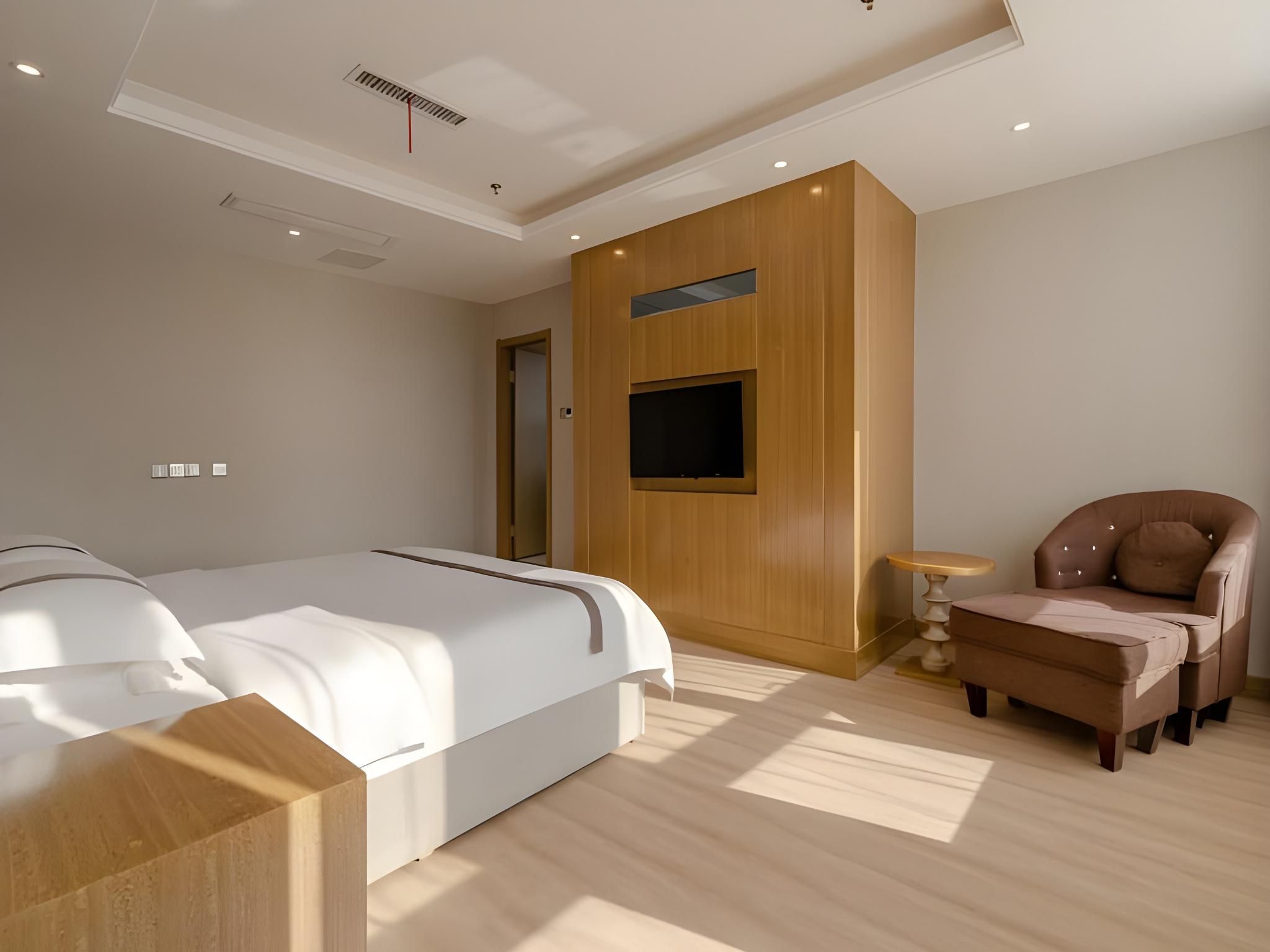 Suite with View