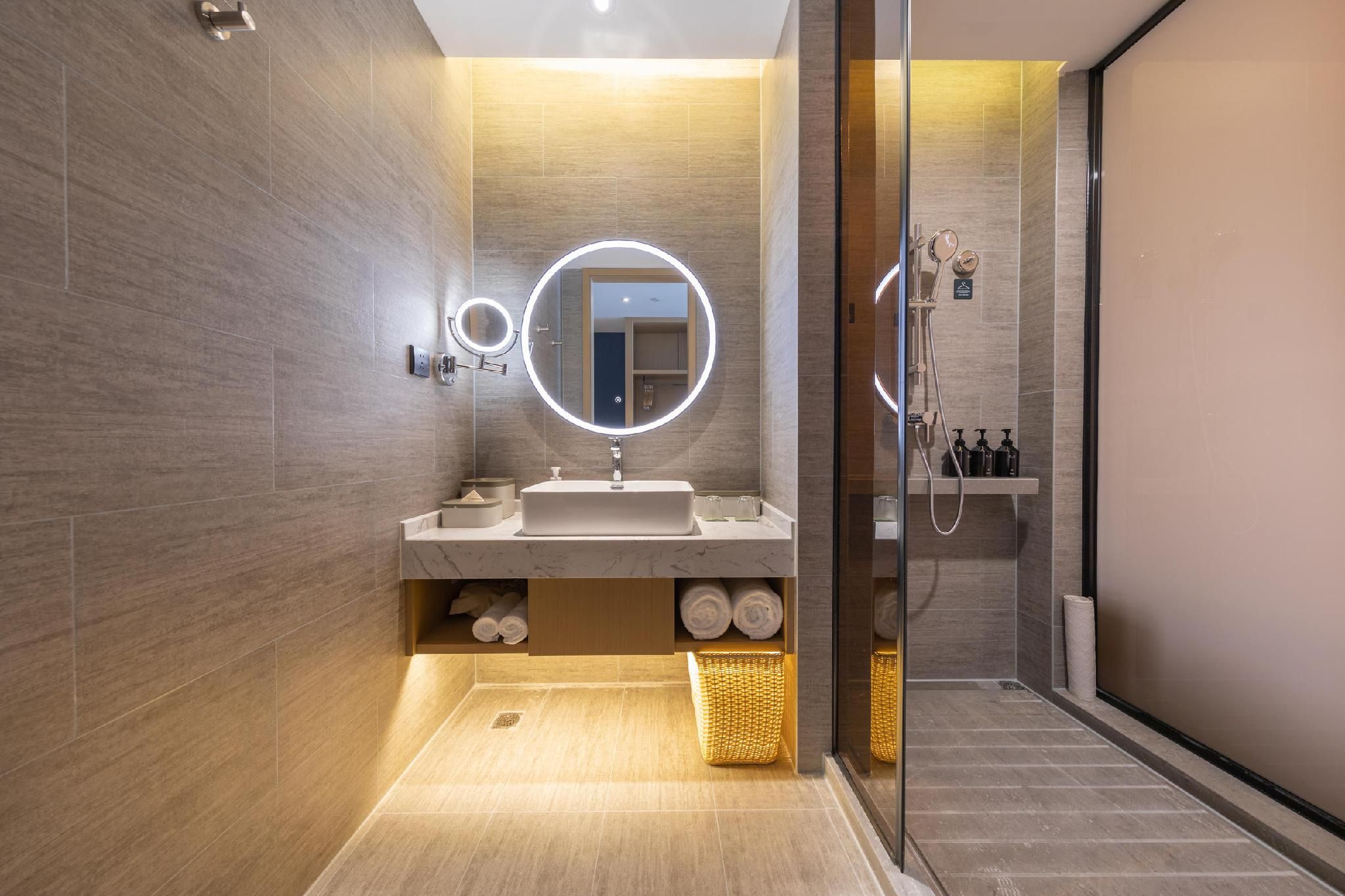 Executive room, Guest room, 1 Queen