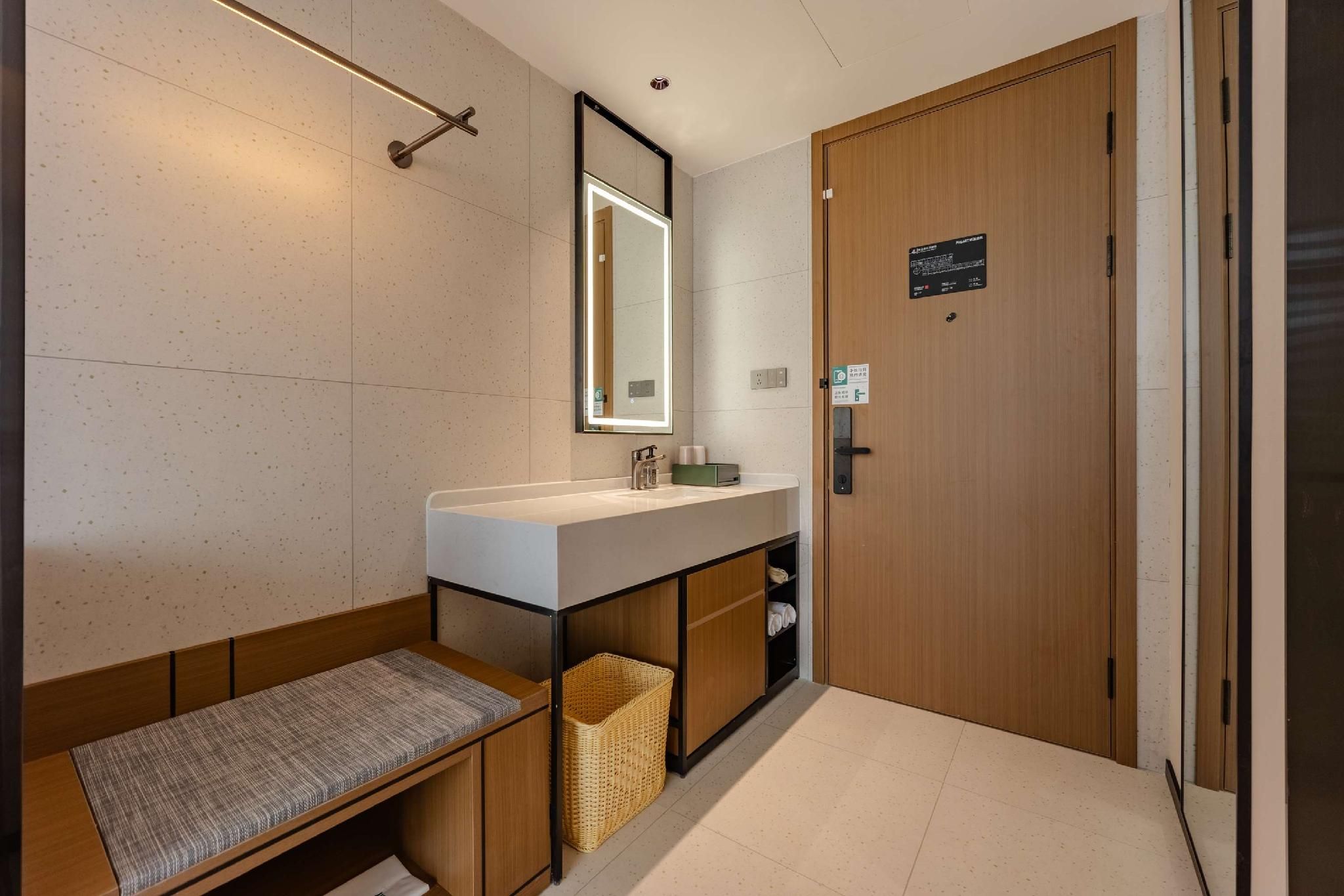 Business Double Room - Smoking