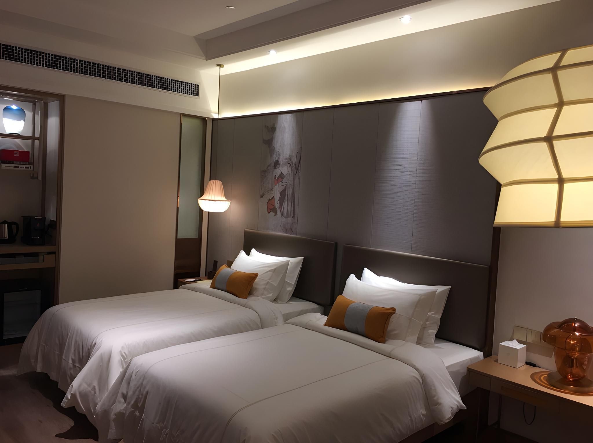 Twin Bussiness Room