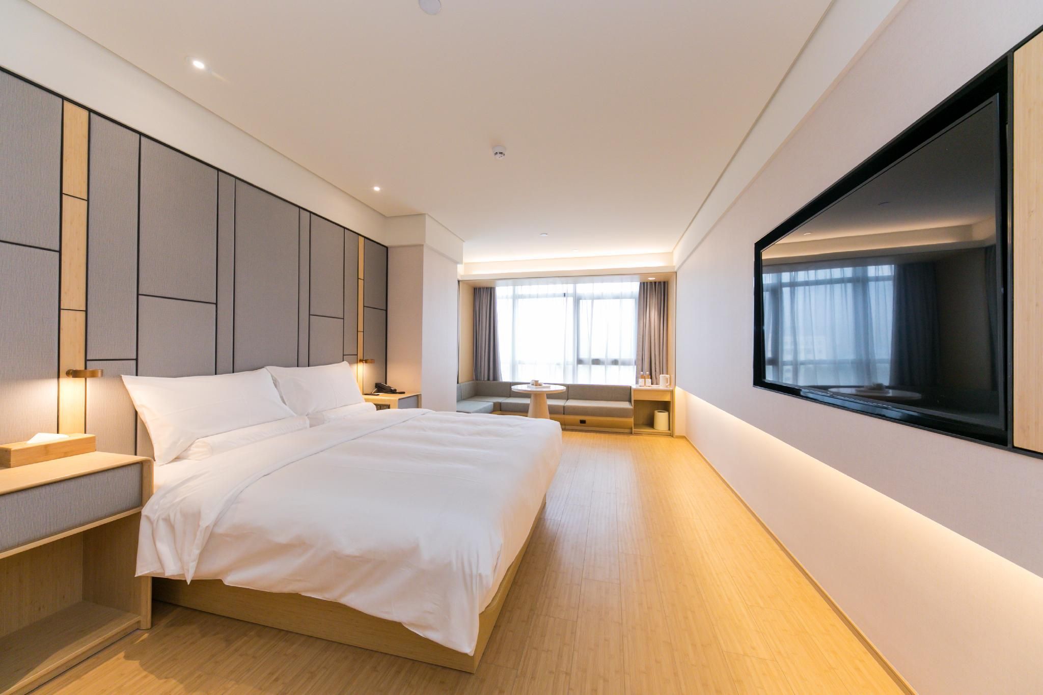 Business Queen Bed Room