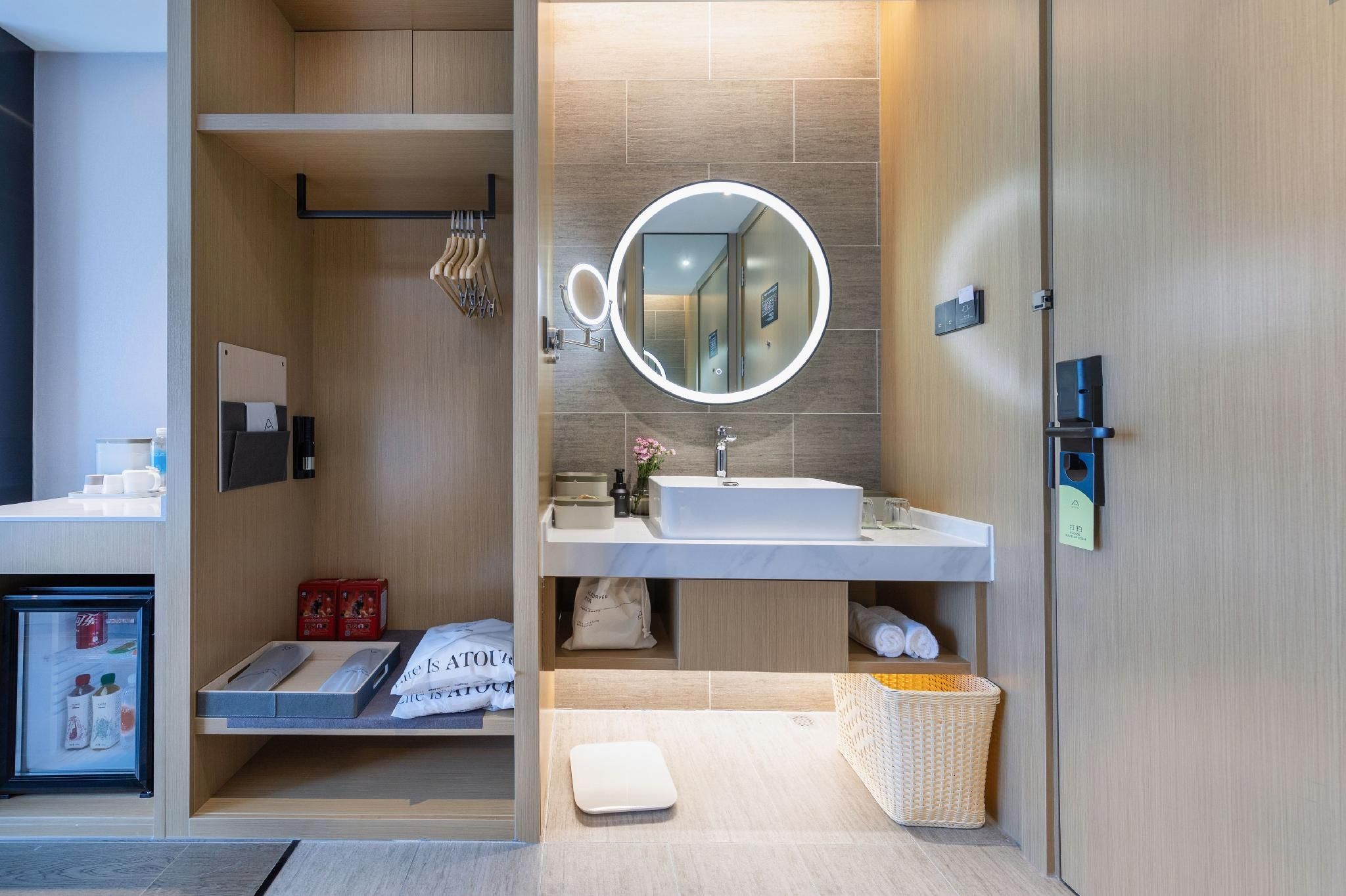 Atour - Executive Twin Room with City View
