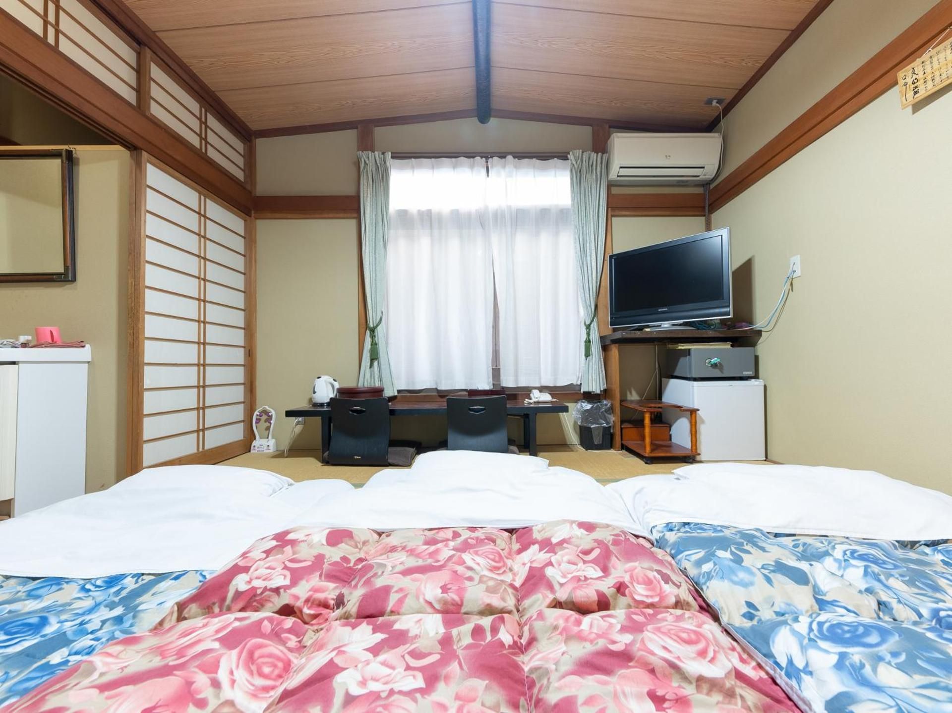 No pets allowed - Japanese-Style Room with Private Bathroom - up to 3 Adults - Non-Smoking