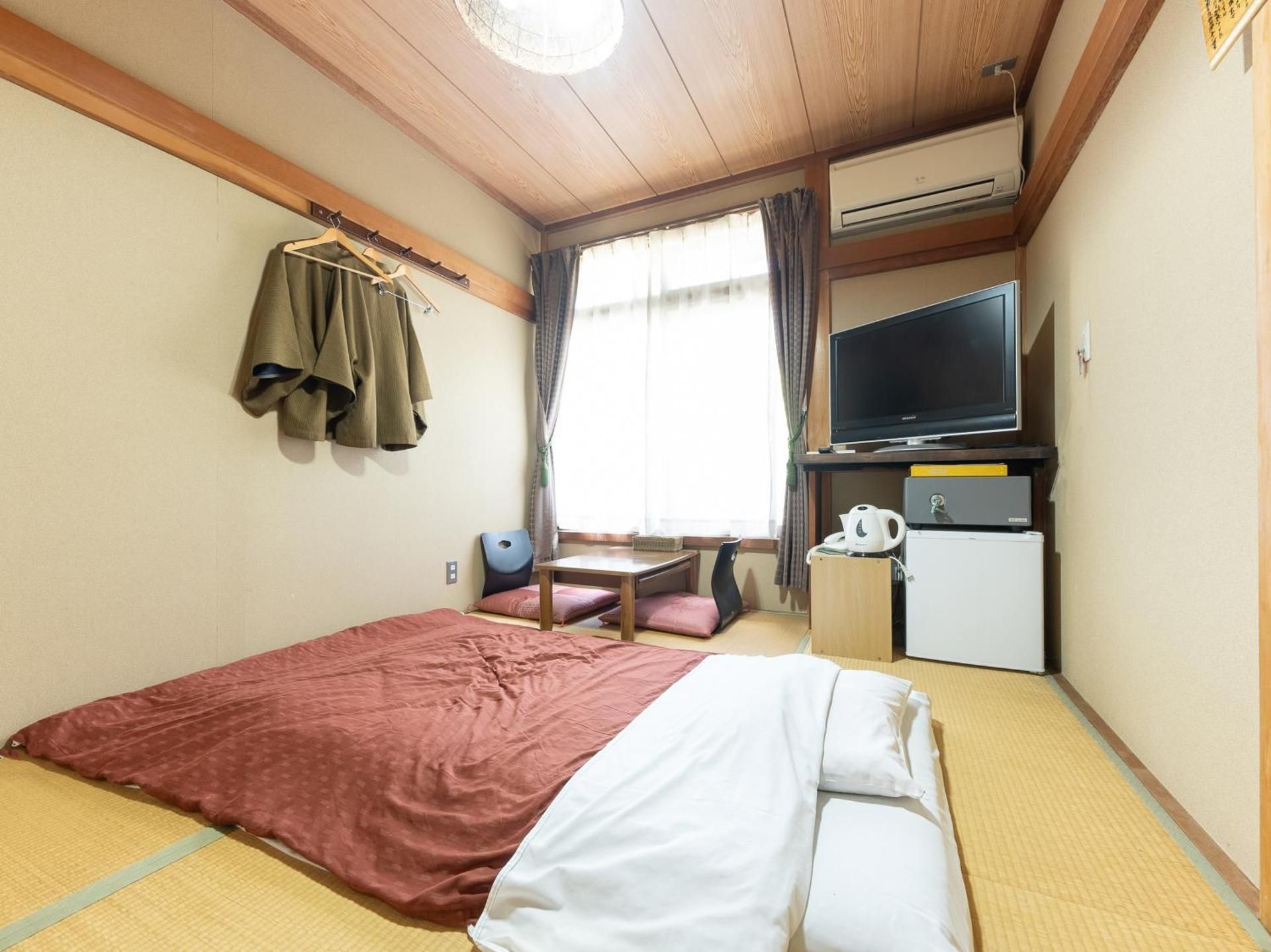 Deluxe Double Room with Bath Pet friendly