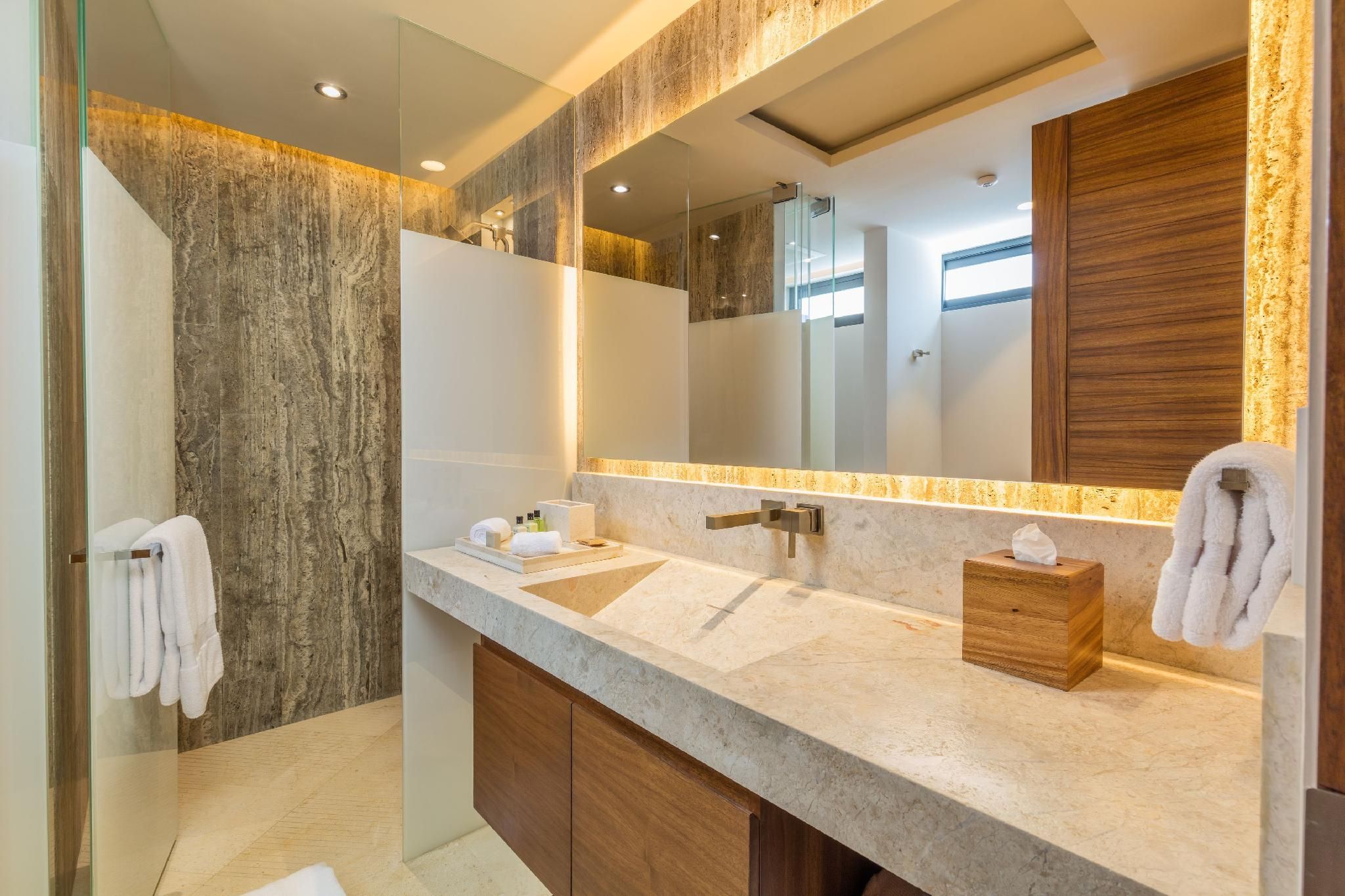 One Bedroom Villa Ocean View with Two Queen Beds