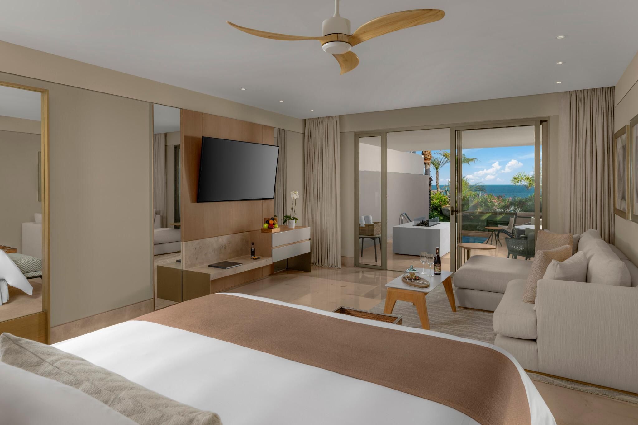 Pool king Suite