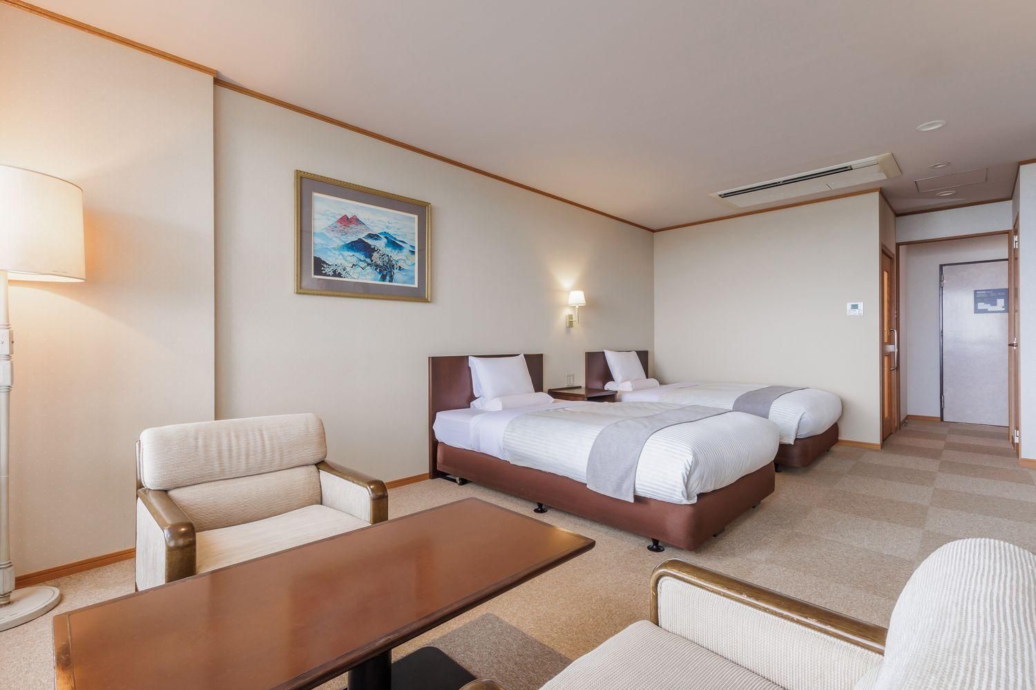 Superior Panoramic View Twin Room with Private Bathroom - Non-Smoking