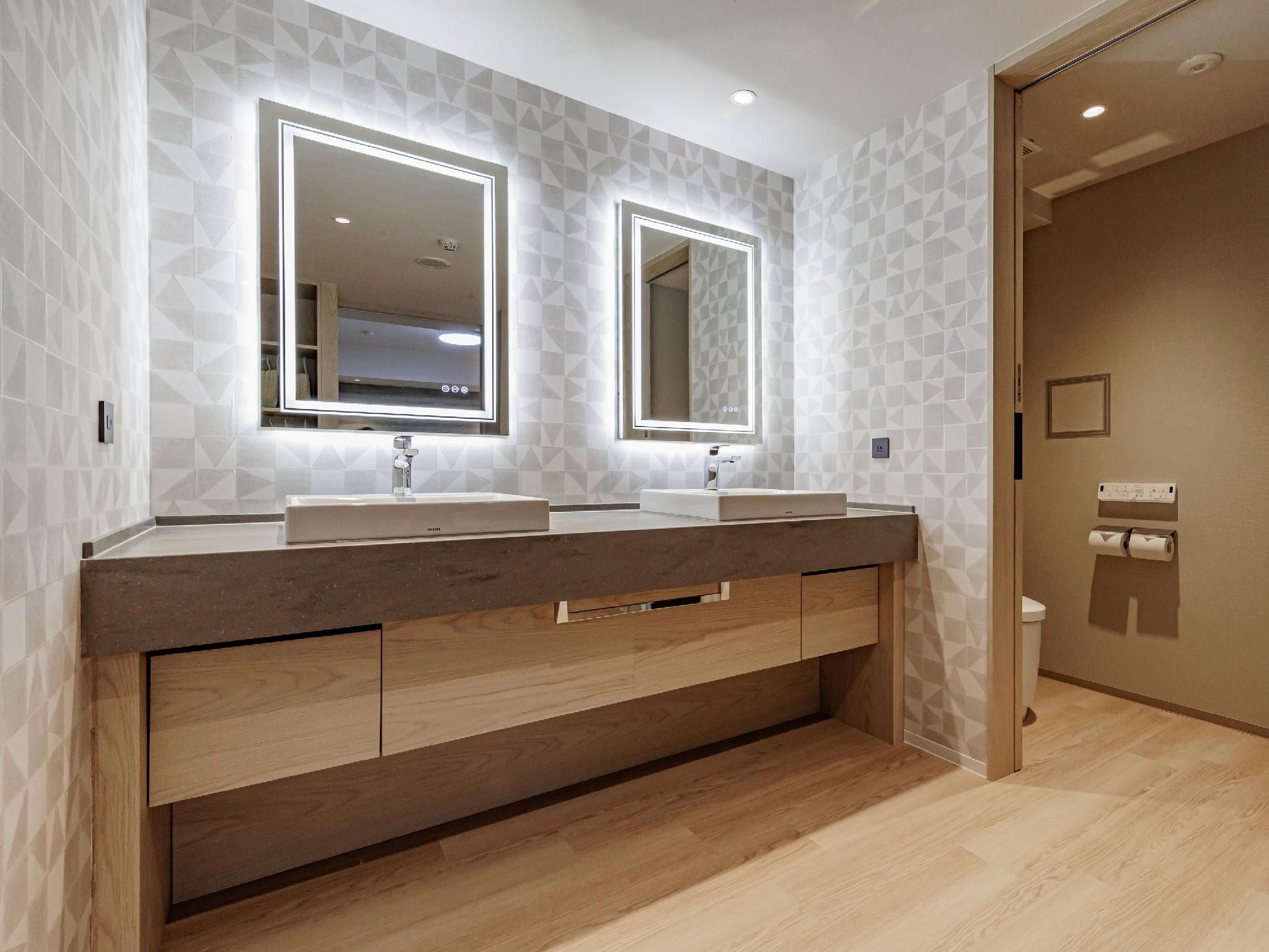 Kizuna Panorama View Family Suite with Private Bathroom