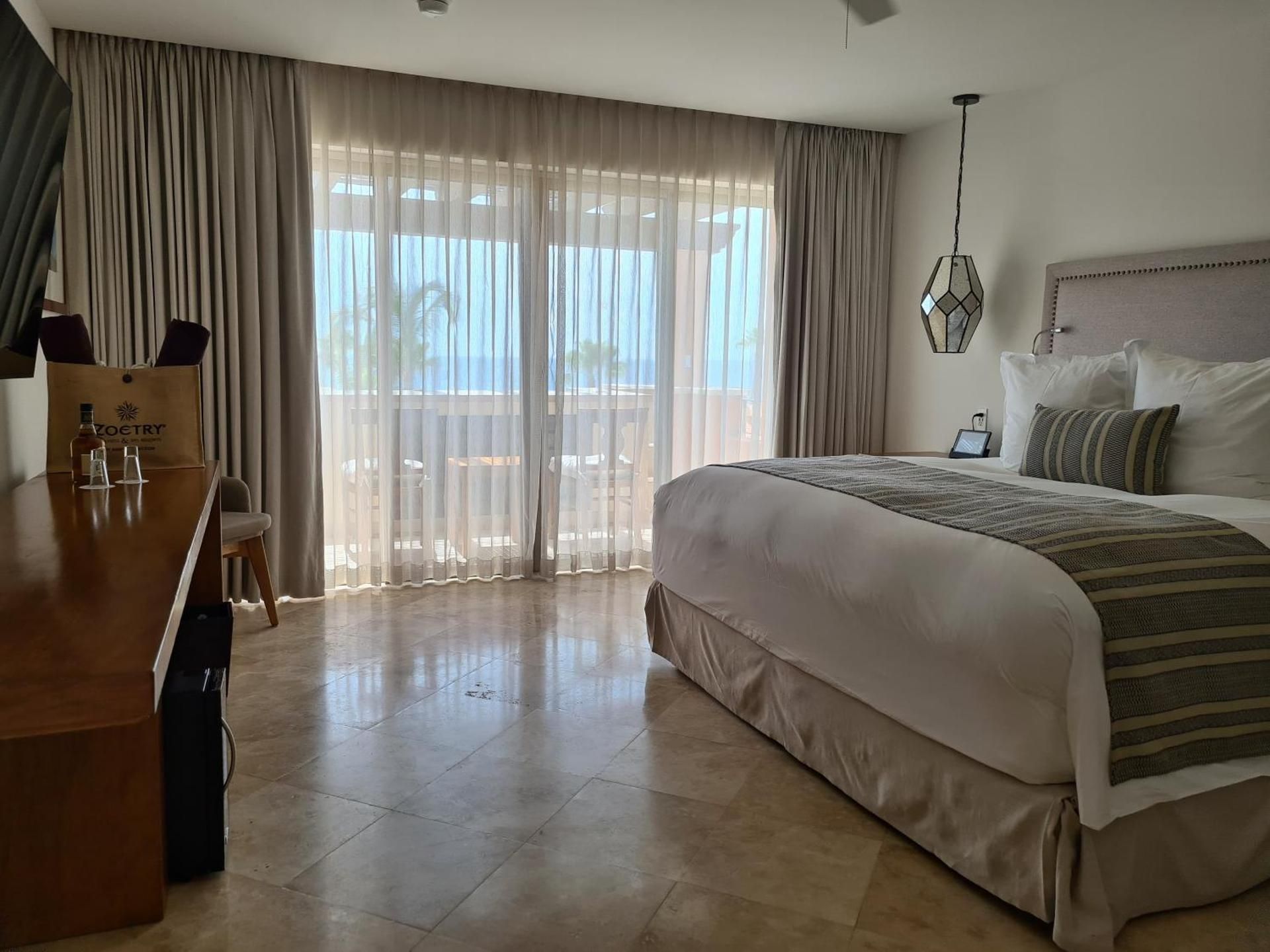 Romance One Bedroom Suite Ocean View