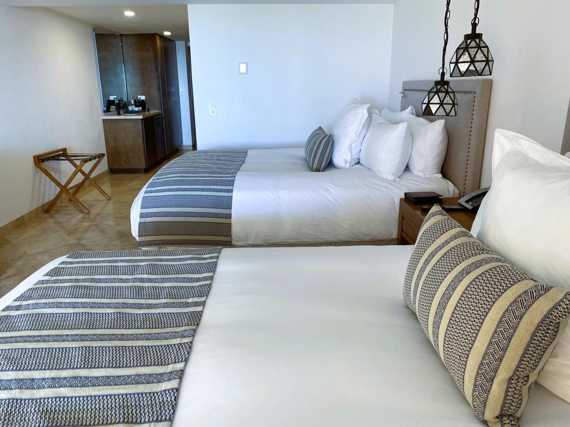 Deluxe Ocean View Room With Double Beds