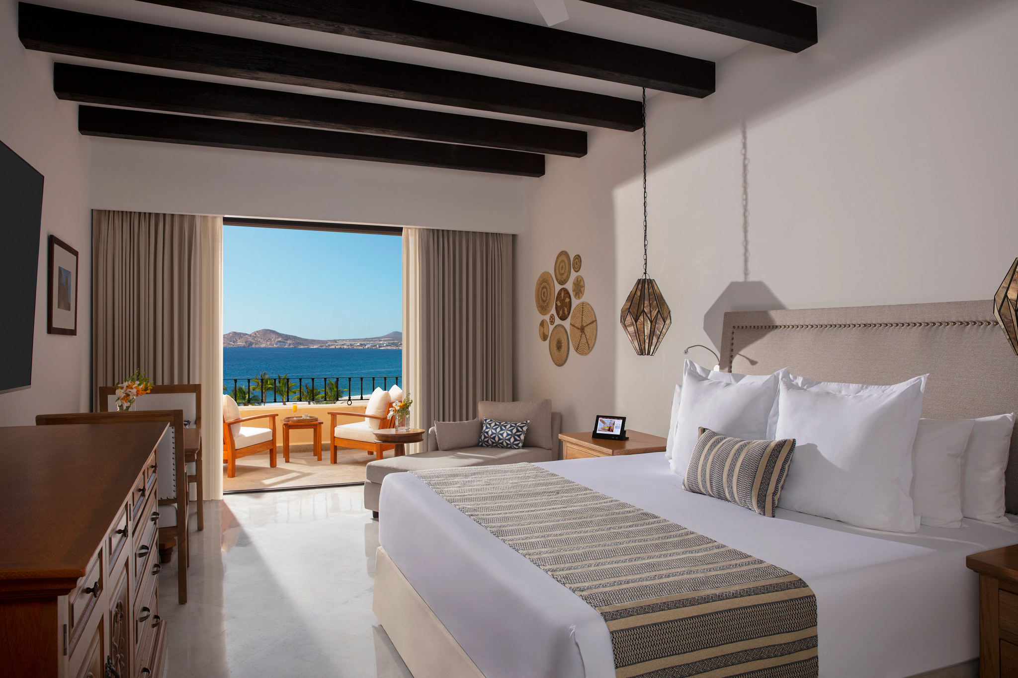 Junior Suite Ocean Front Double Beds