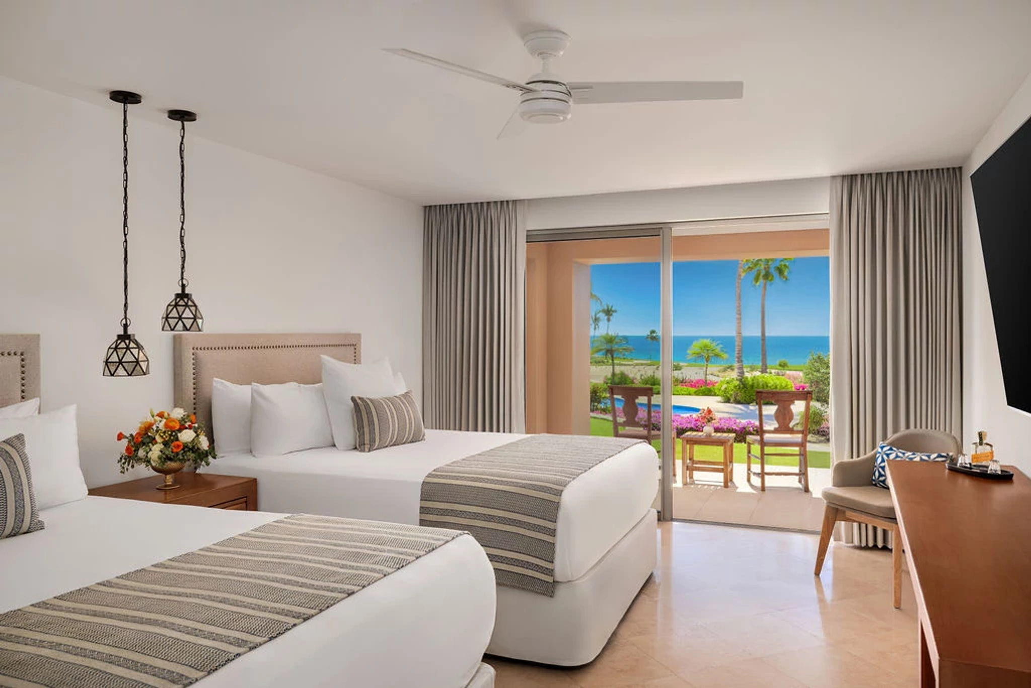 Junior Suite Ocean View Double Beds