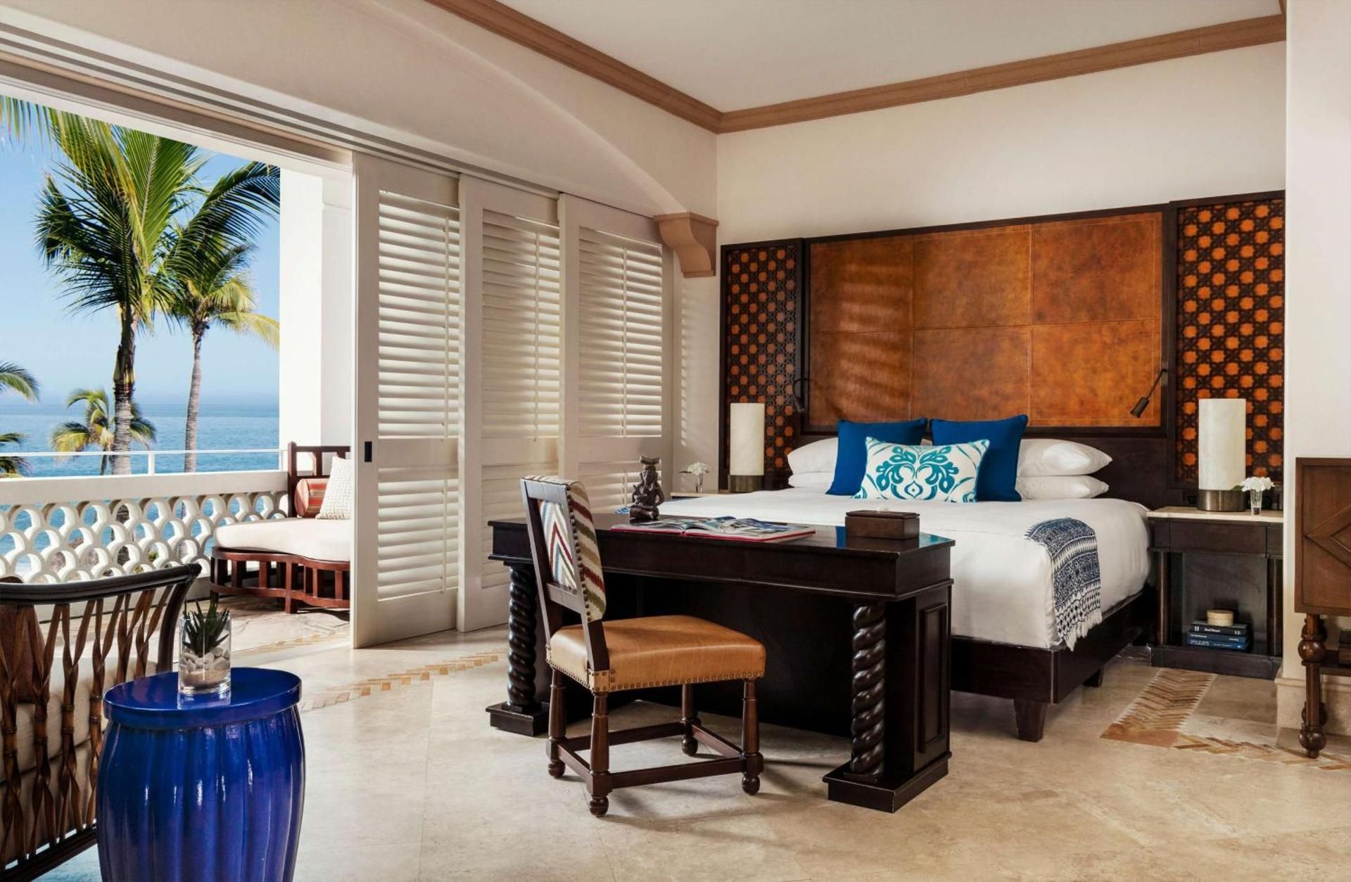 Private Pool Room