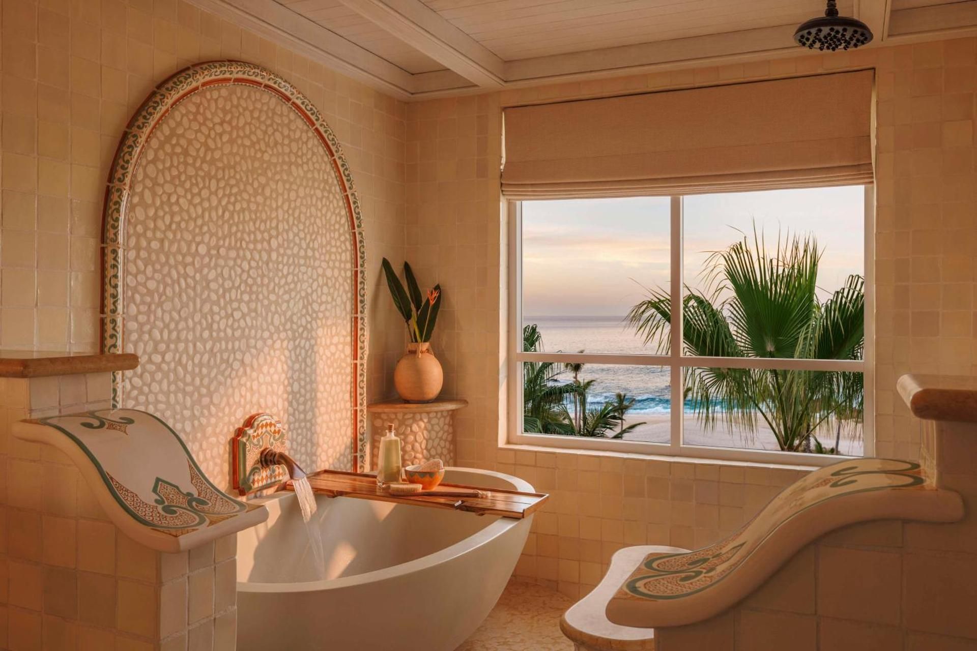 Private Pool Room