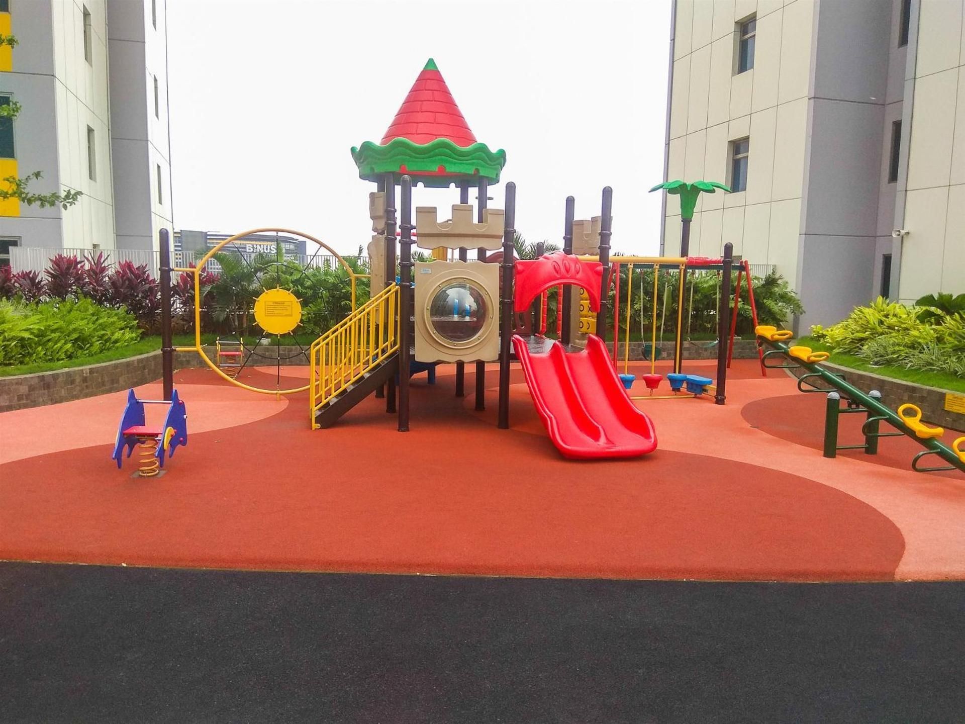 Comfy Living 3BR Springlake Summarecon By Travelio