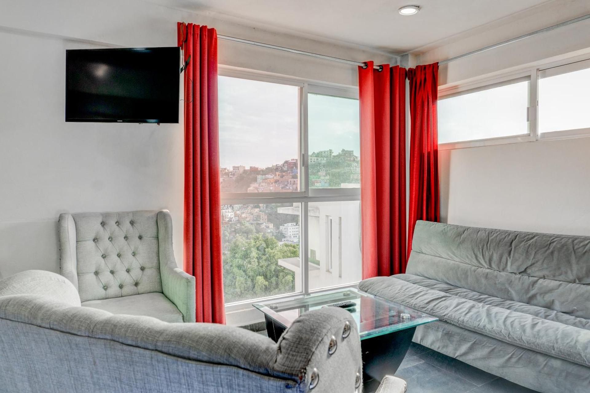 Family Room with Mountain View