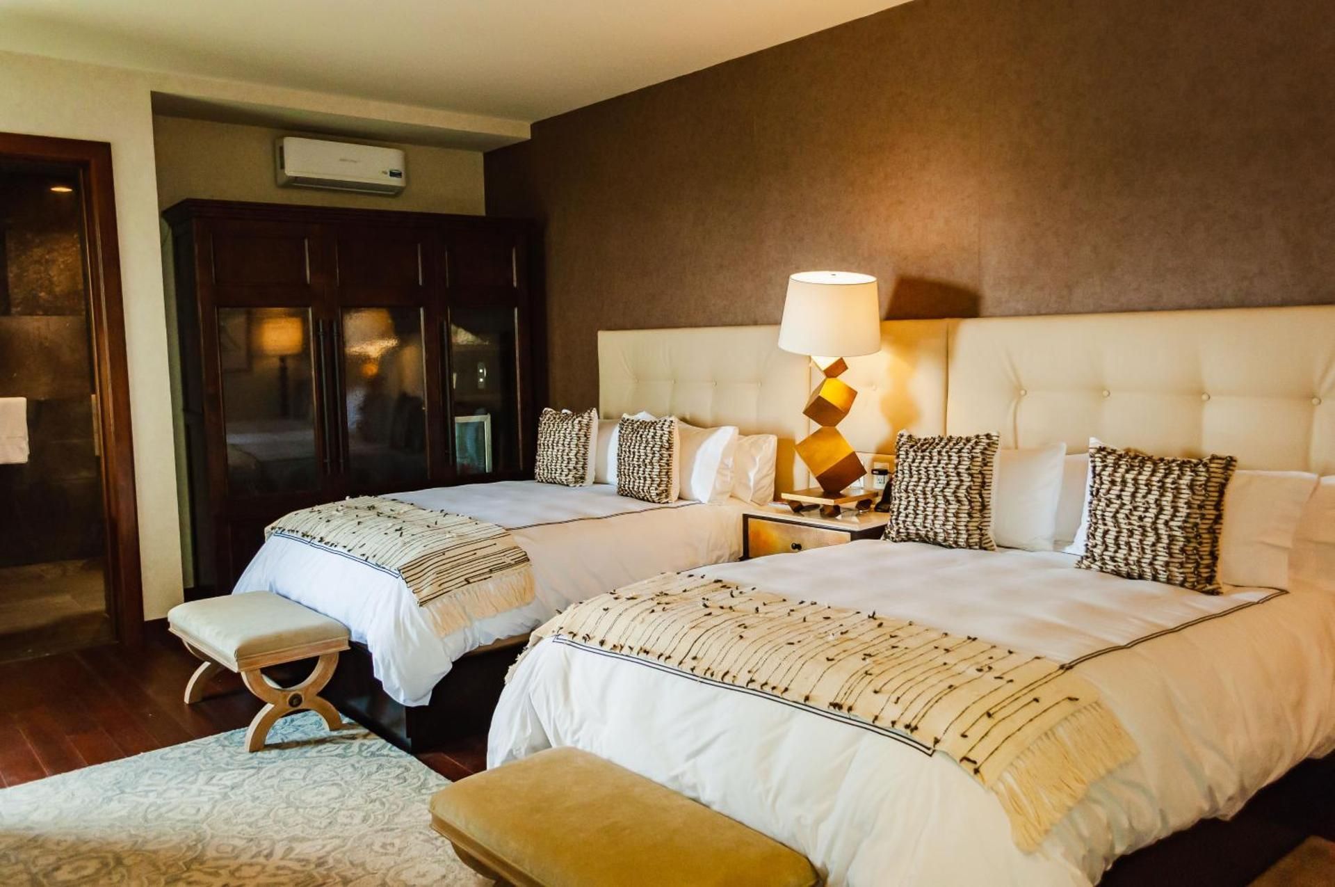 Classic Quadruple Room
