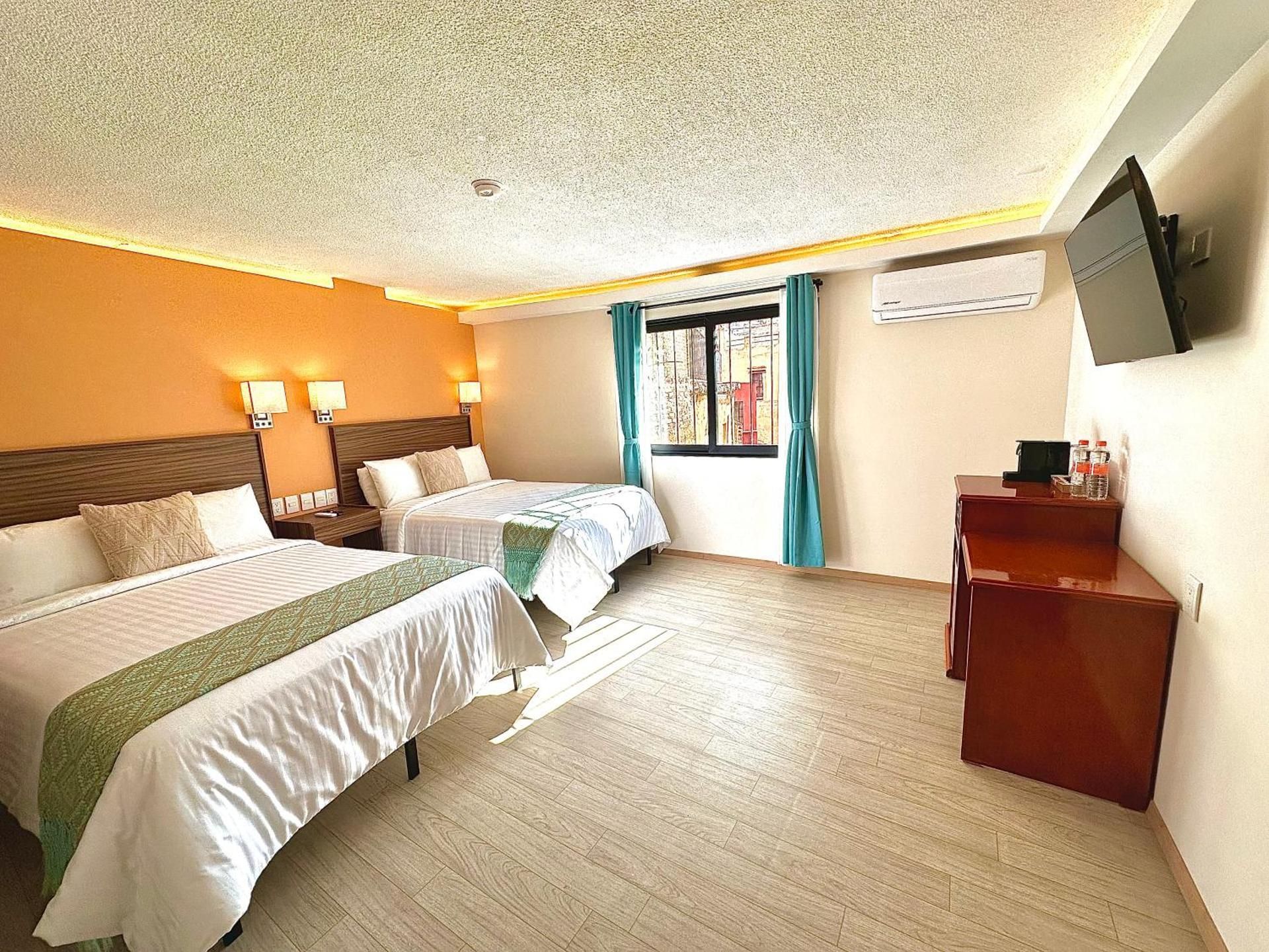 Quadruple Room with Mountain View
