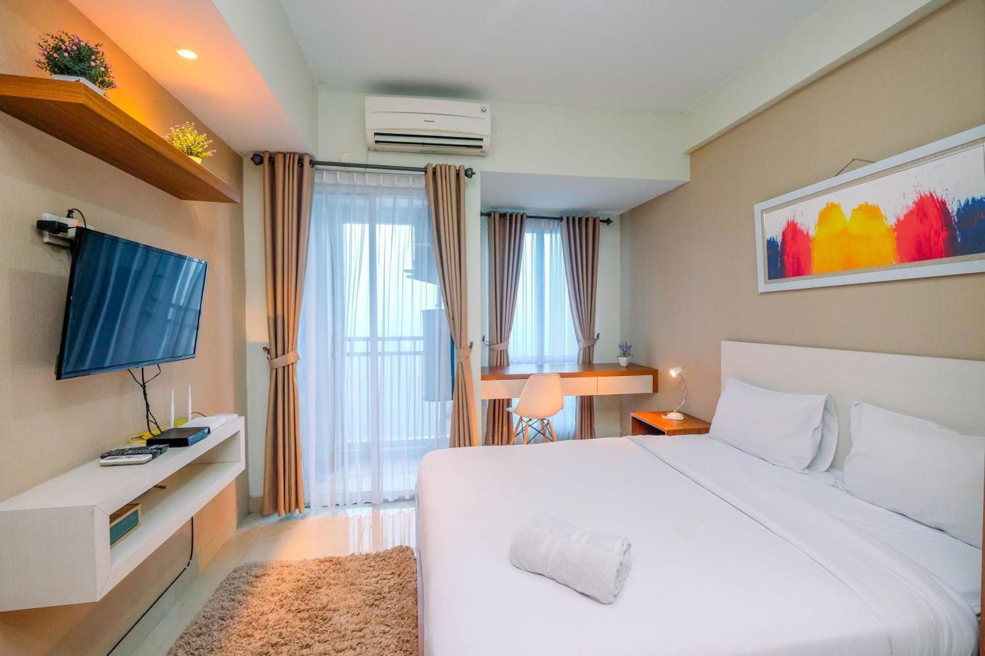 Studio Apartment