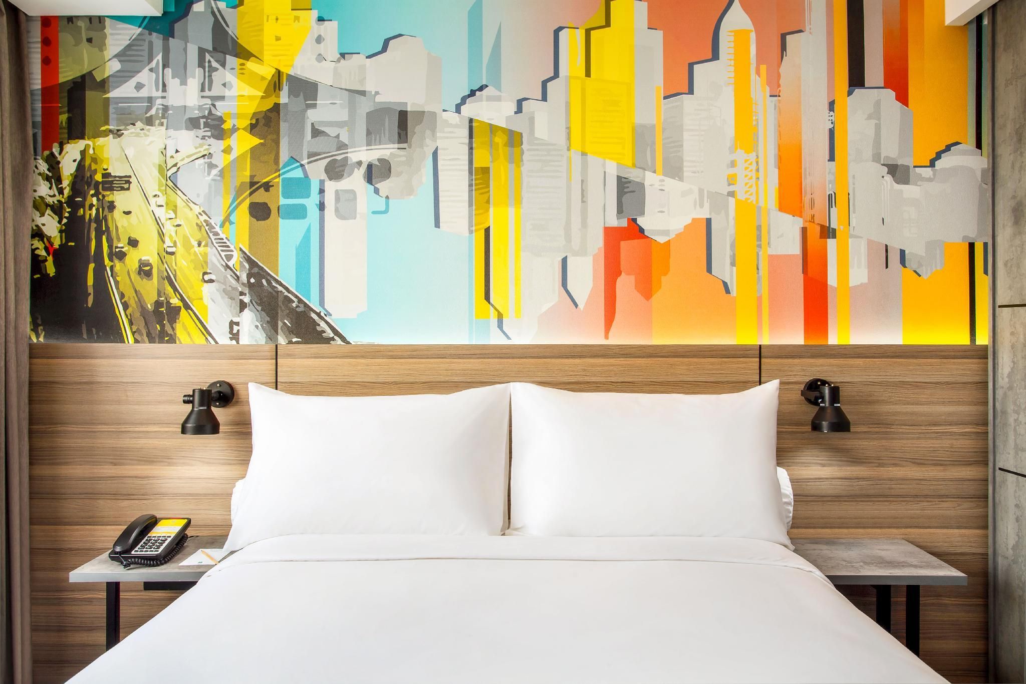Superior Room with 1 Queen-size Bed