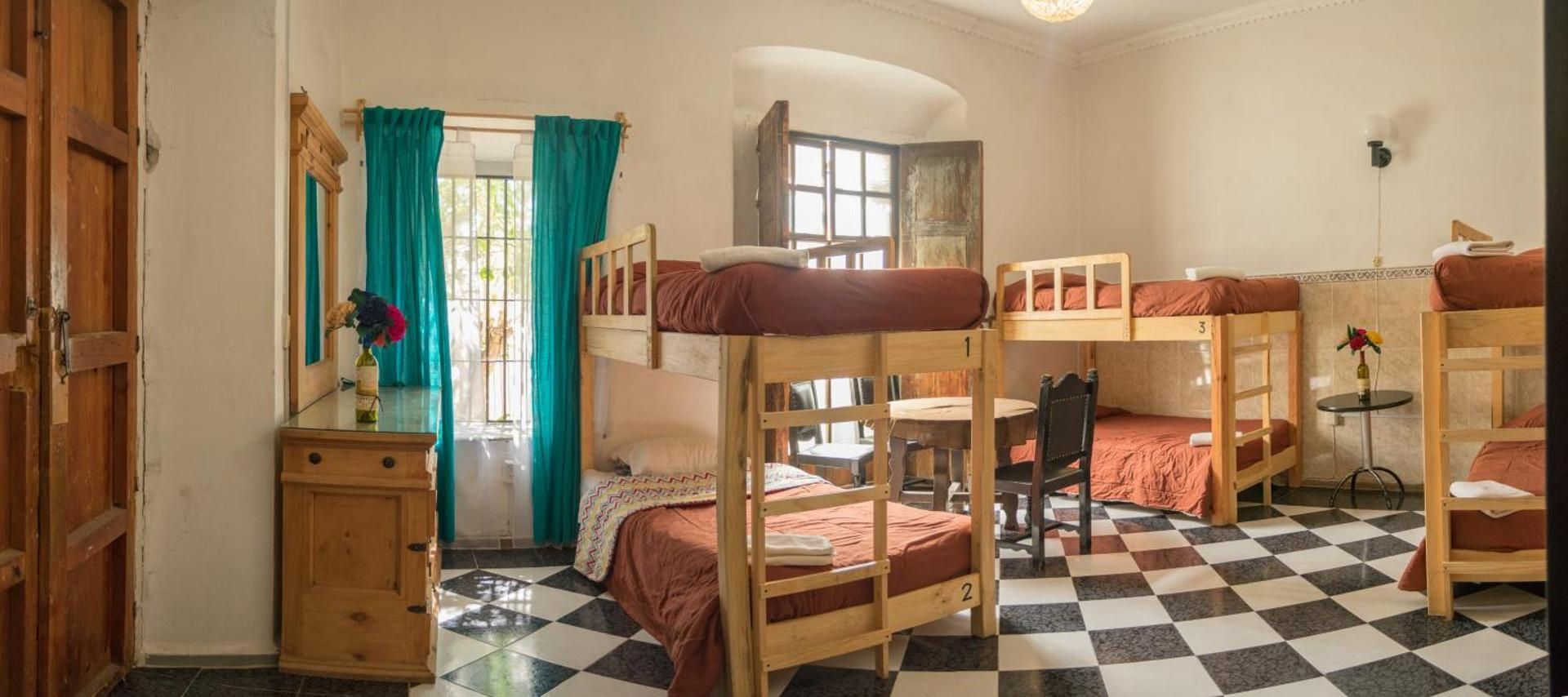 Bed in 6-Bed Mixed Dormitory Room