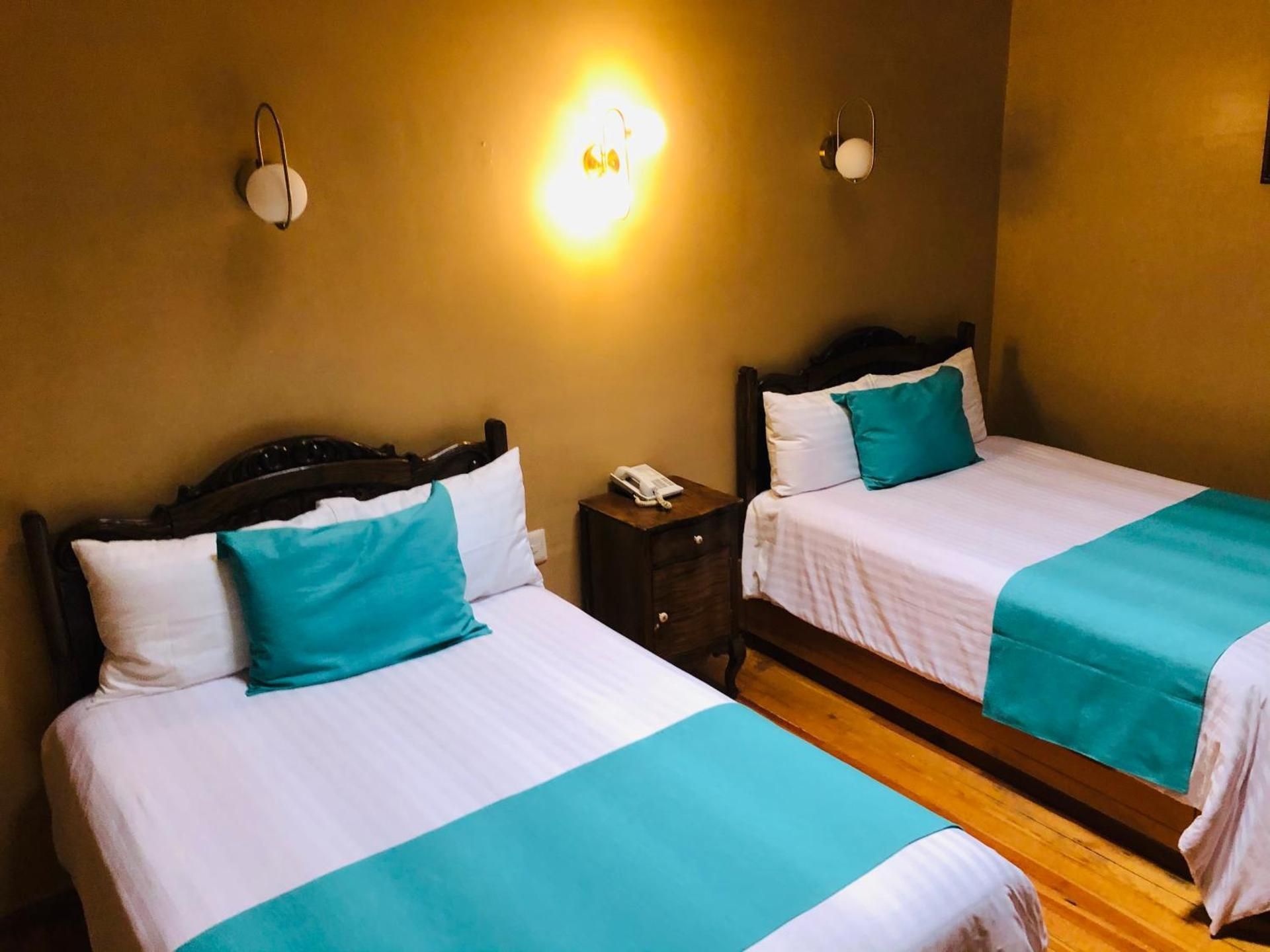 Standard Double Suite
