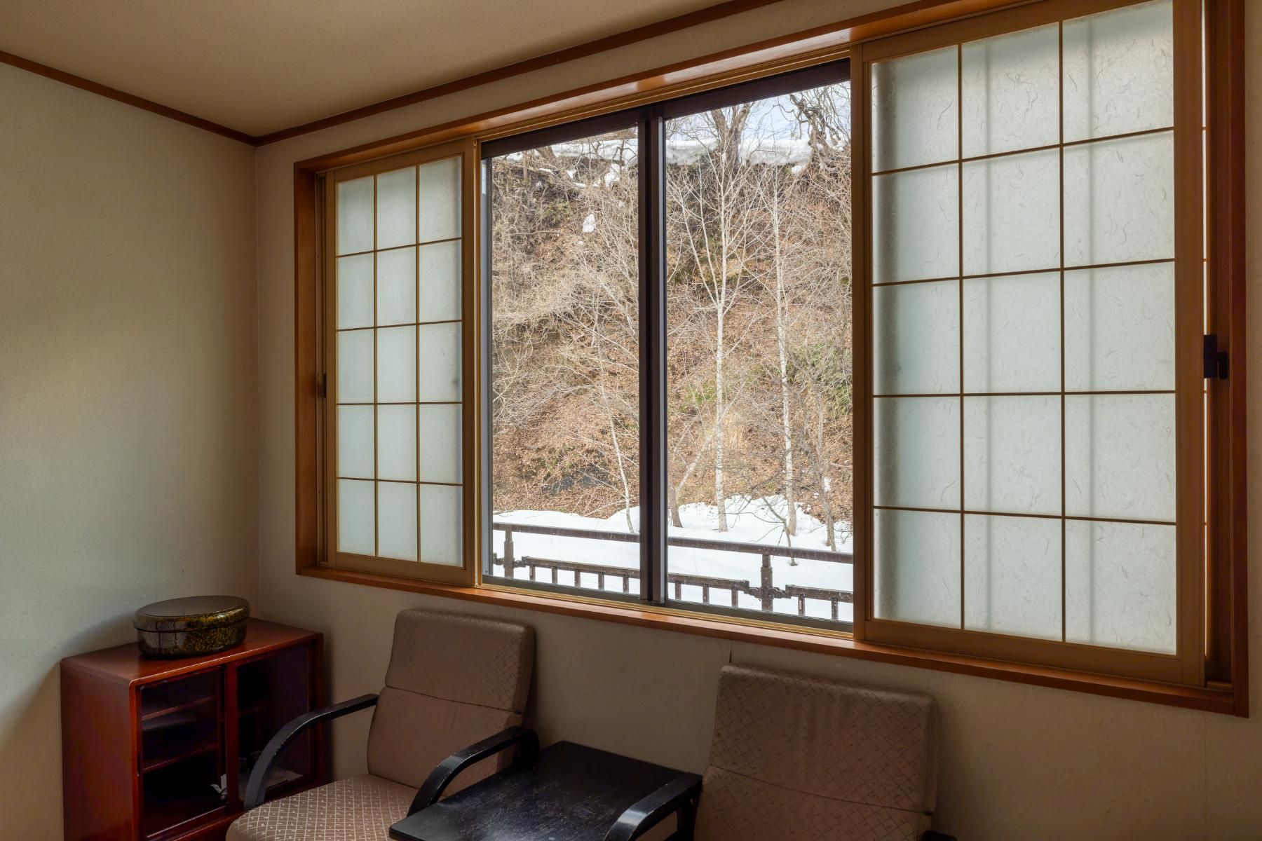 Japanese-Style Room 8 Tatami Mats] With Mountain Stream, Annex 1st Floor, Reinforced Steel Building and Washroom Included