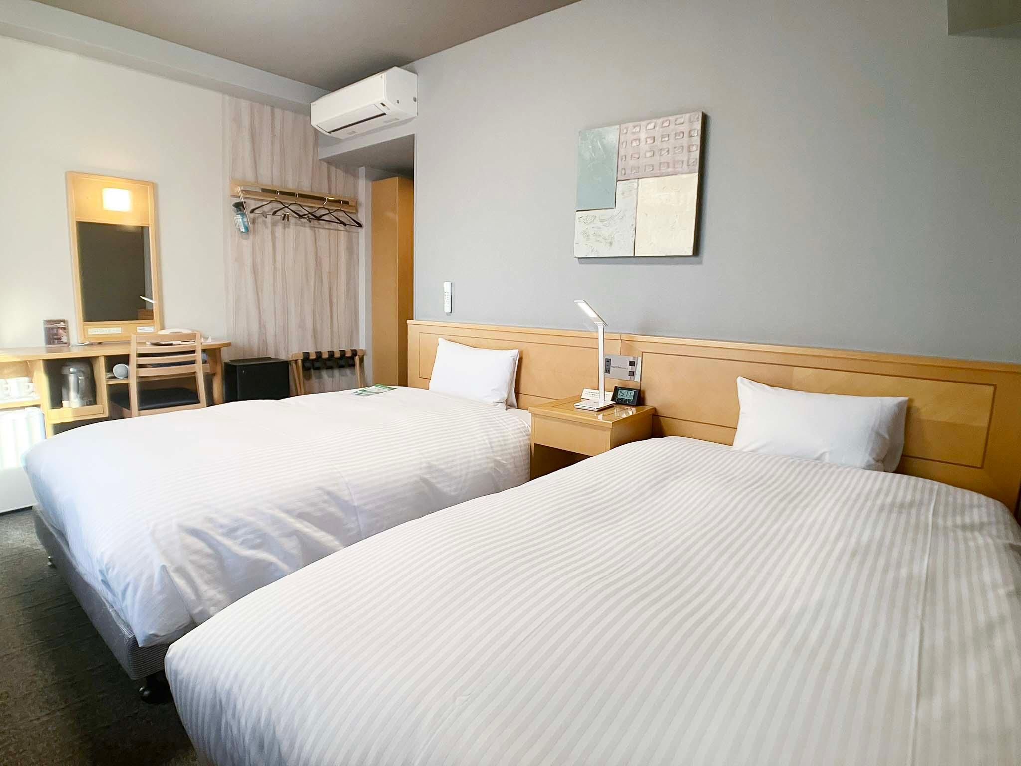 Twin Room - Non-Smoking