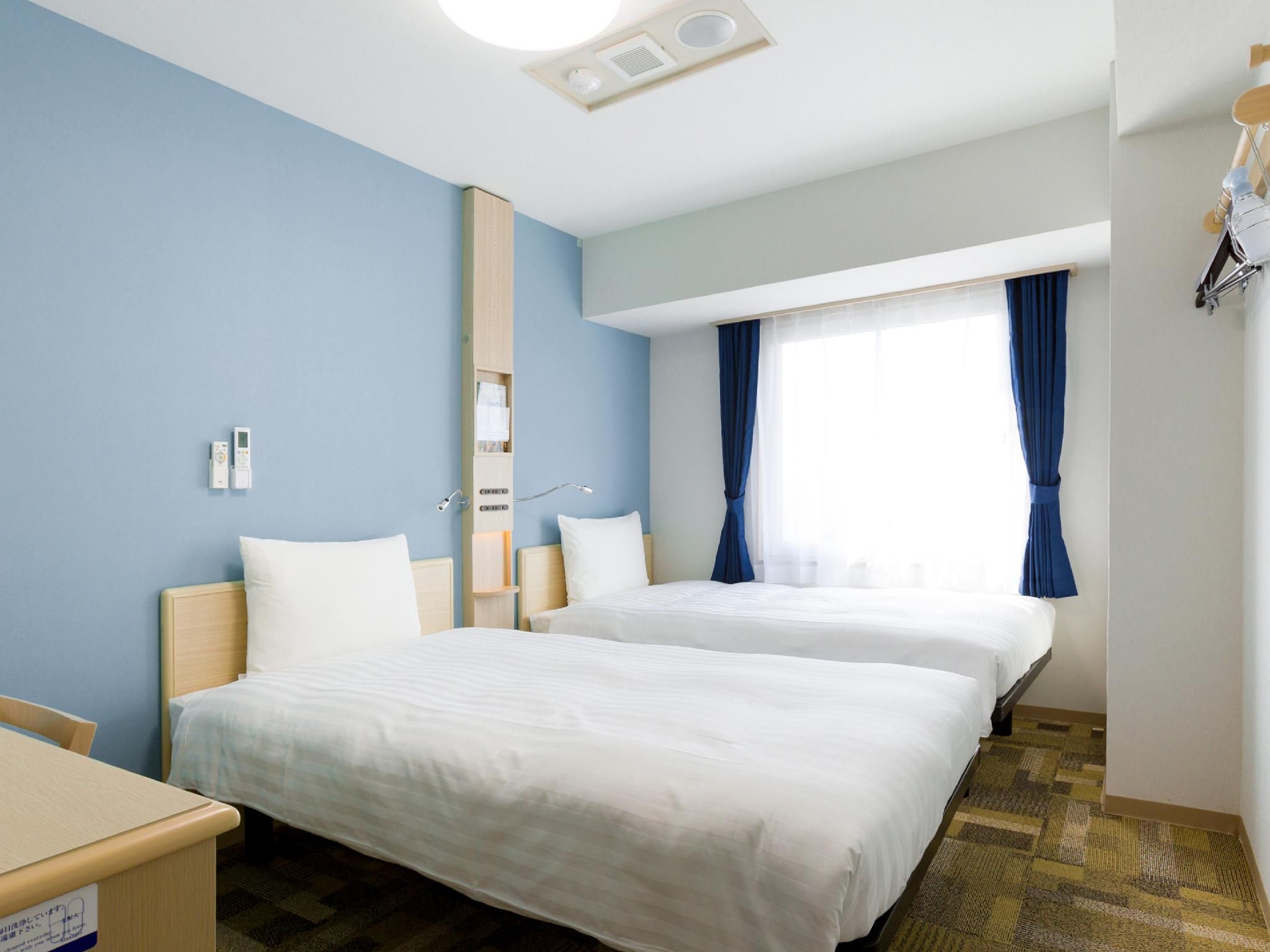 Twin Room Smoking